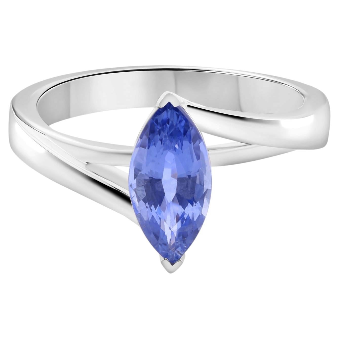 For Sale:  1.49 Carat Solitaire Blue Sapphire Gemstone Ring 18 Karat White Gold Jewelry