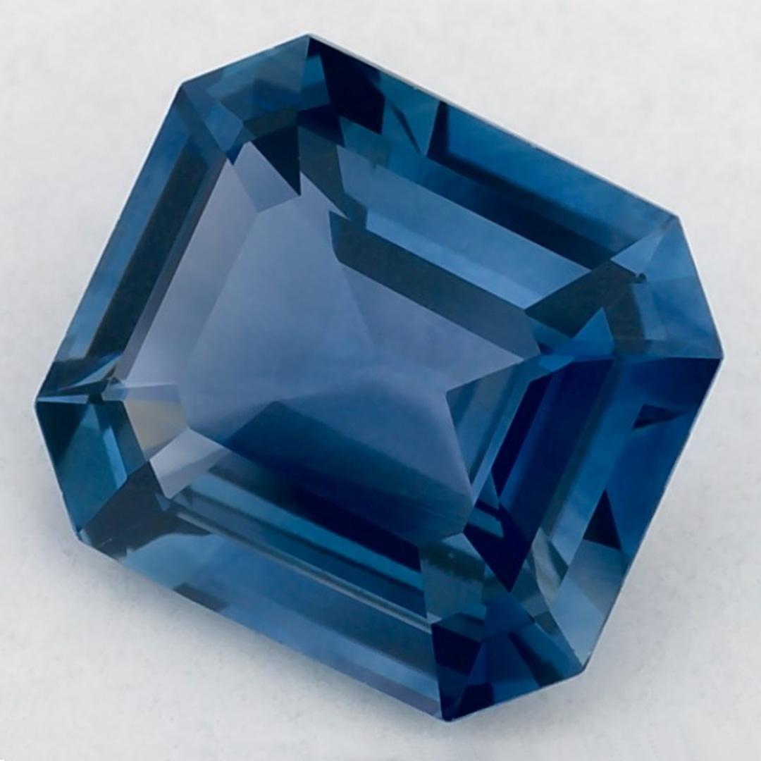 Pierre de naissance très précieuse du mois de septembre, d'un bleu ravissant. On pense qu'ils apportent chance et fortune dans la vie.

Explorez la vibrante collection d'émeraudes, de rubis et de saphirs de notre magasin, disponibles sous forme de