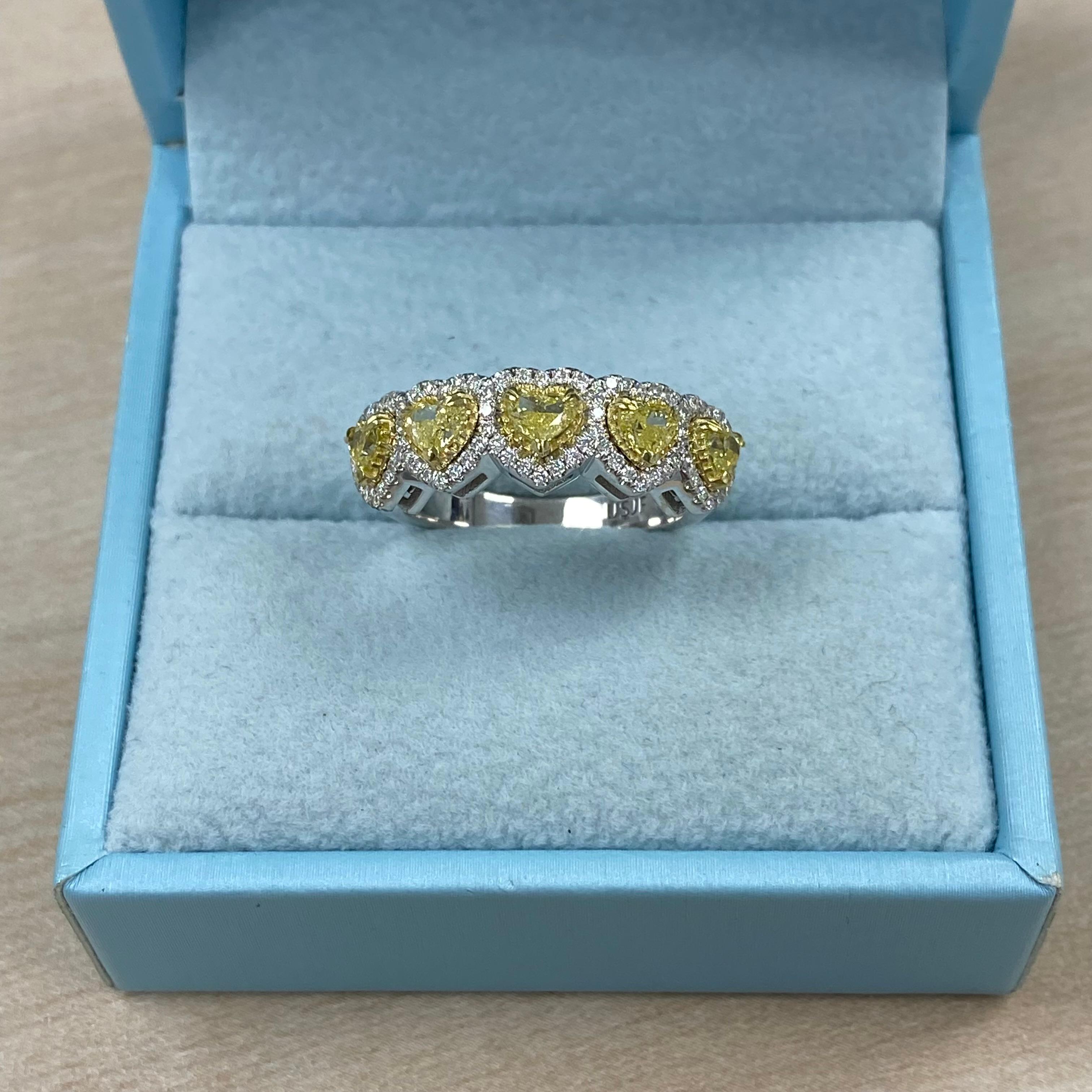 1.49 Karat herzförmiger gelber Diamant-Halo-Ehering 14K Weißgold im Angebot 4