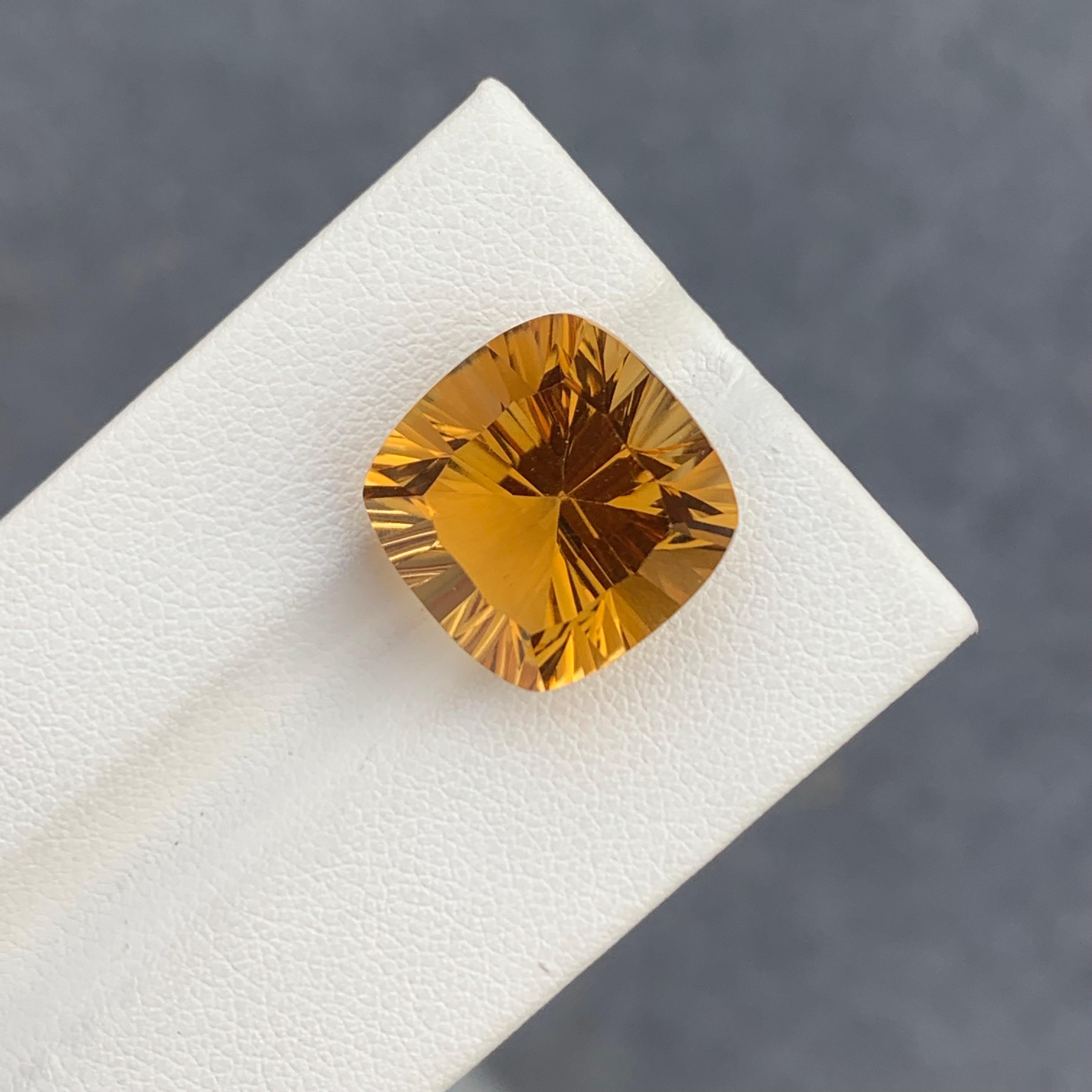 Arts and Crafts 14.90 Carat Natural Loose Citrine Square Shape Gem For Necklace Jewellery  For Sale