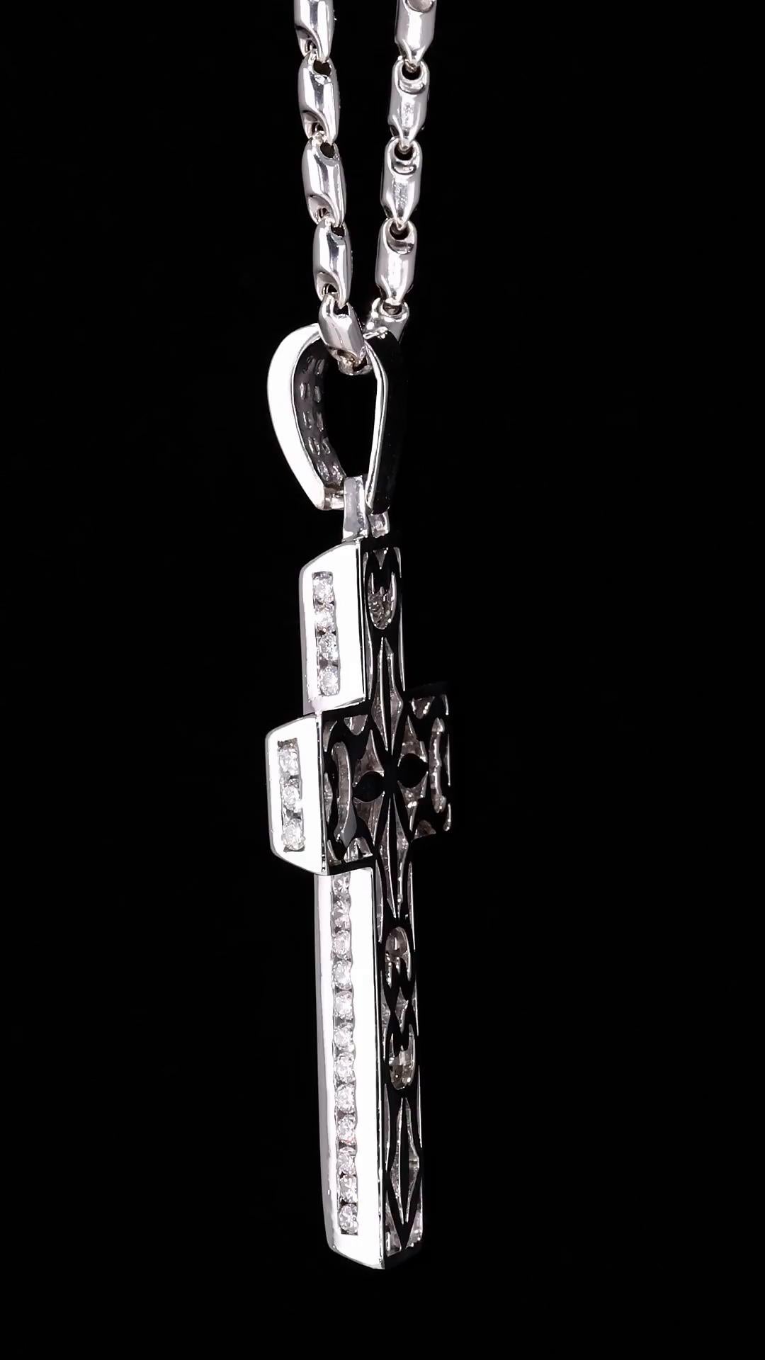 Collier croix en or blanc avec diamant naturel de 14,90 carats en vente 2