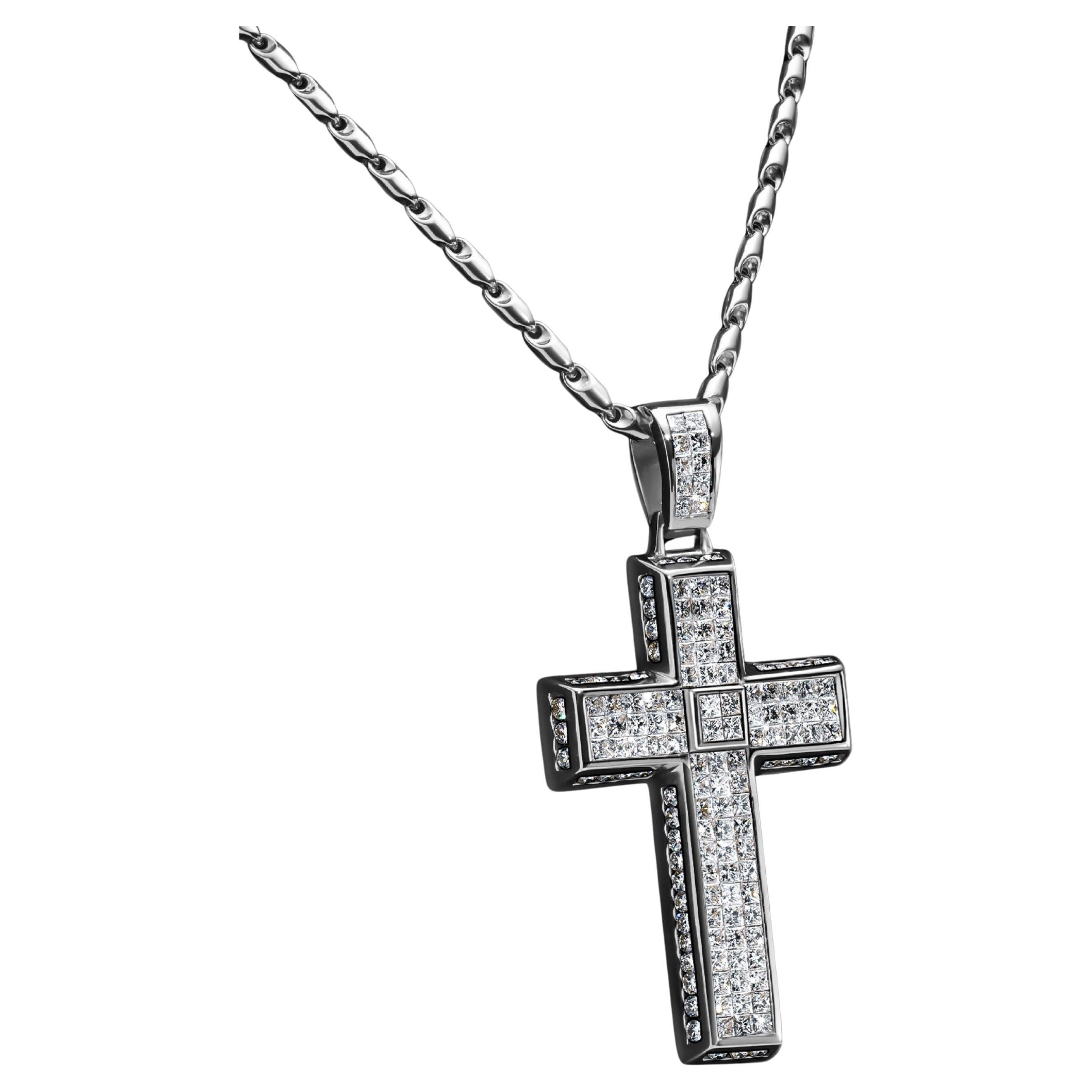 Collier croix en or blanc avec diamant naturel de 14,90 carats