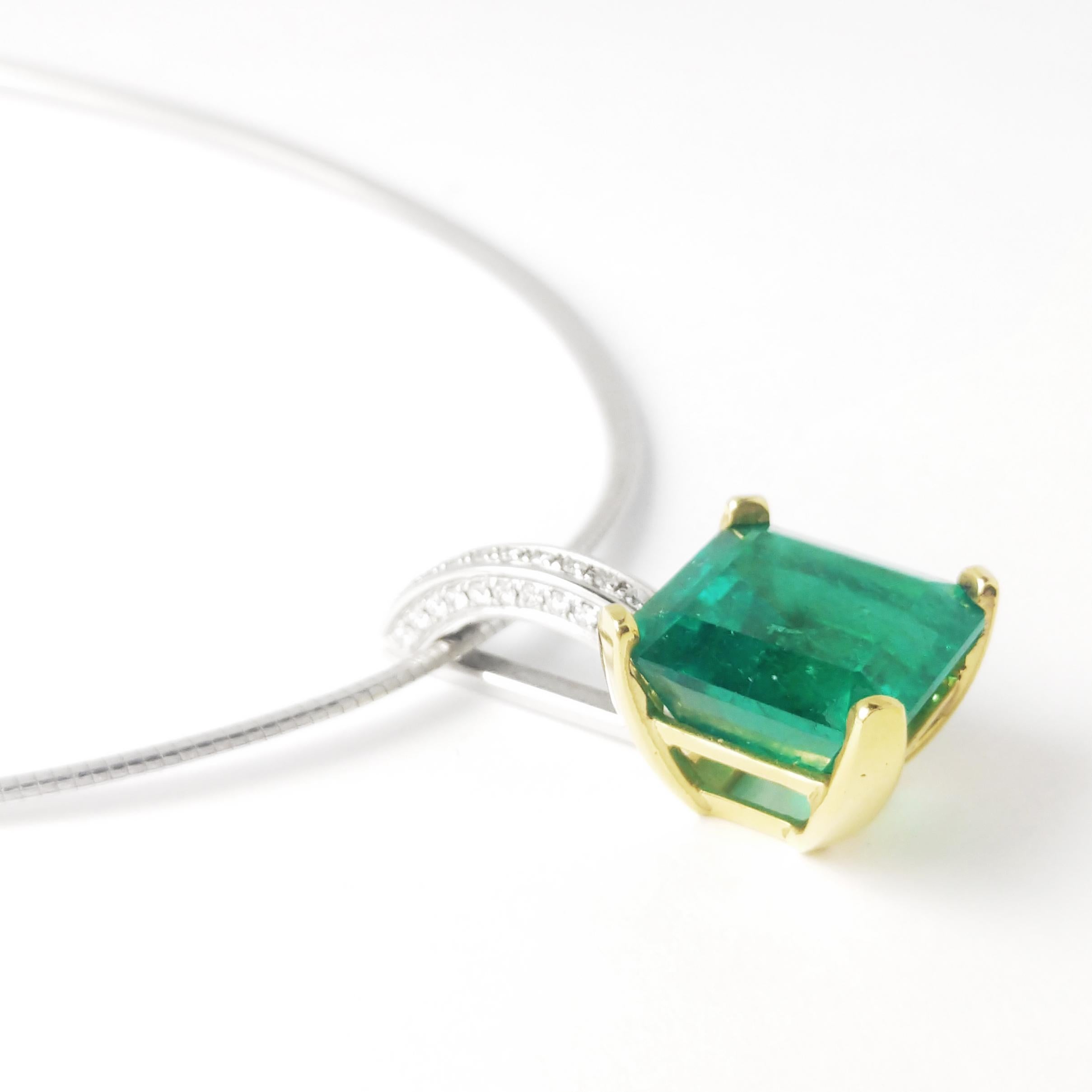 Emerald Cut 14.90Ct Colombian Green Emerald and Diamond Slide Pendant by Cornelis Hollander For Sale