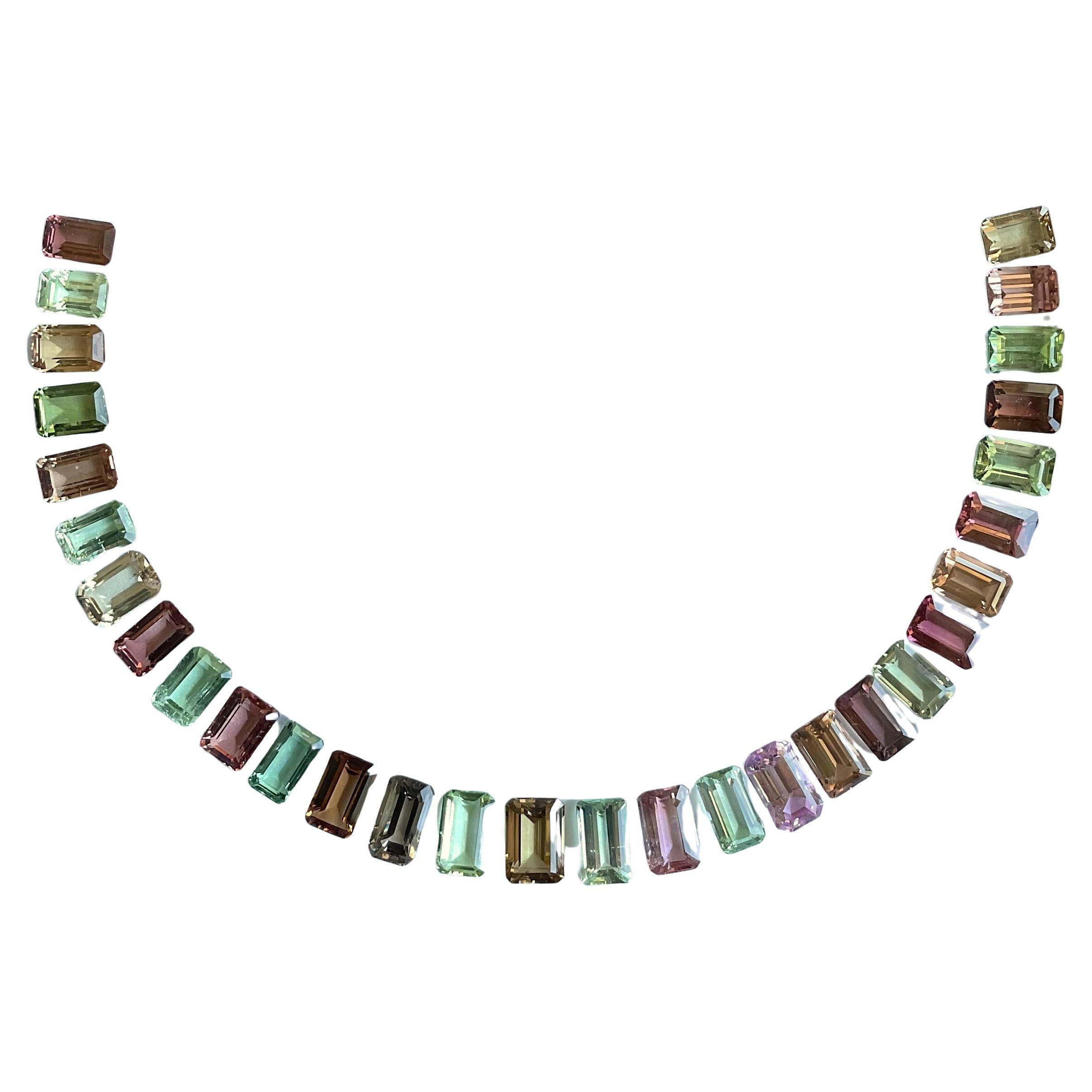 149,17 Karat Multi Turmalin Top Qualität Octa Layout für Schmuck natürliches Juwel

Edelstein - Multi-Turmalin
Gewicht - 149,17 ct
Größe - 11x8 bis 14x10 MM
Stück - 30

