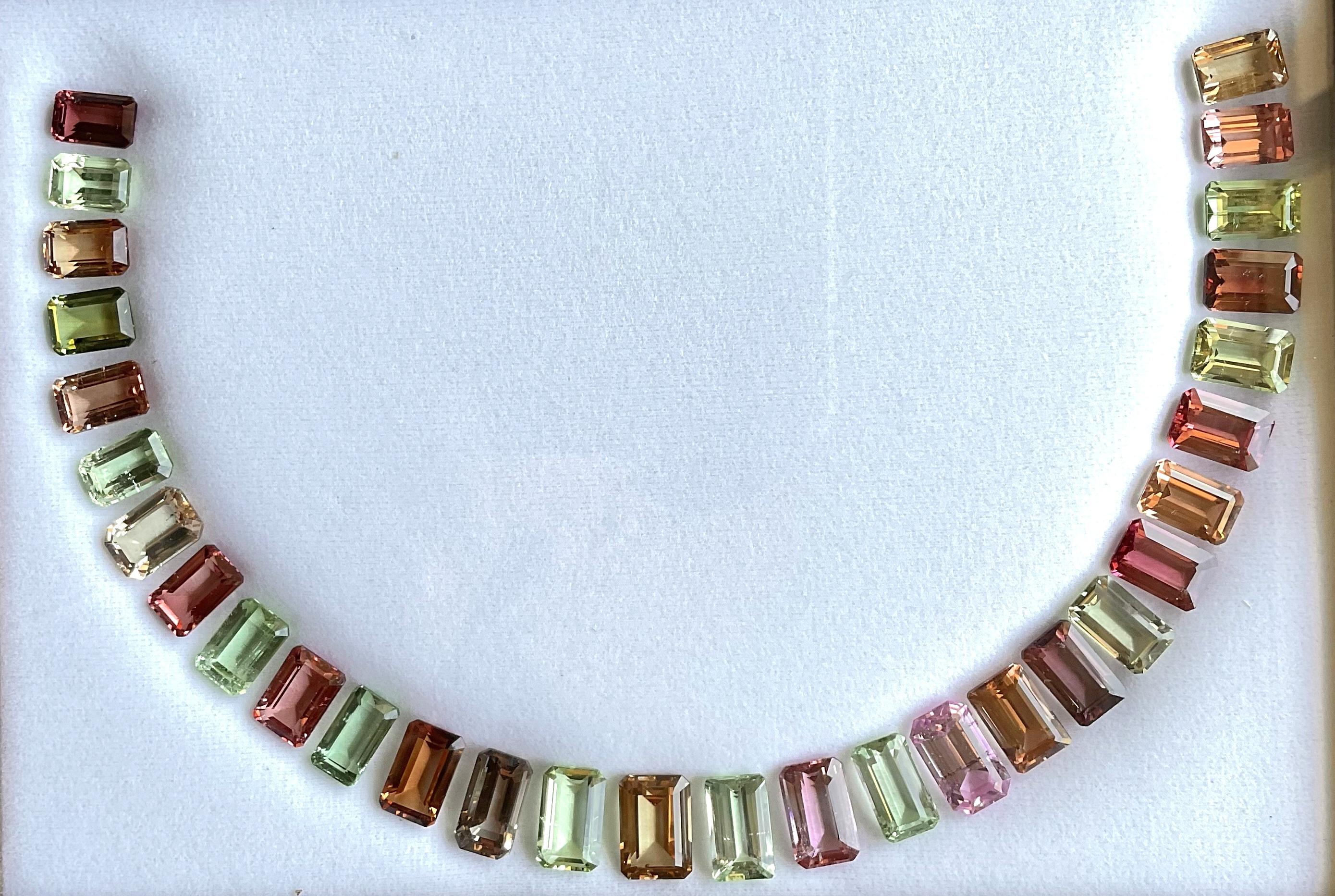 149,17 Karat Multi Turmalin Top Qualität Octa Layout für Schmuck natürliches Juwel im Angebot 1