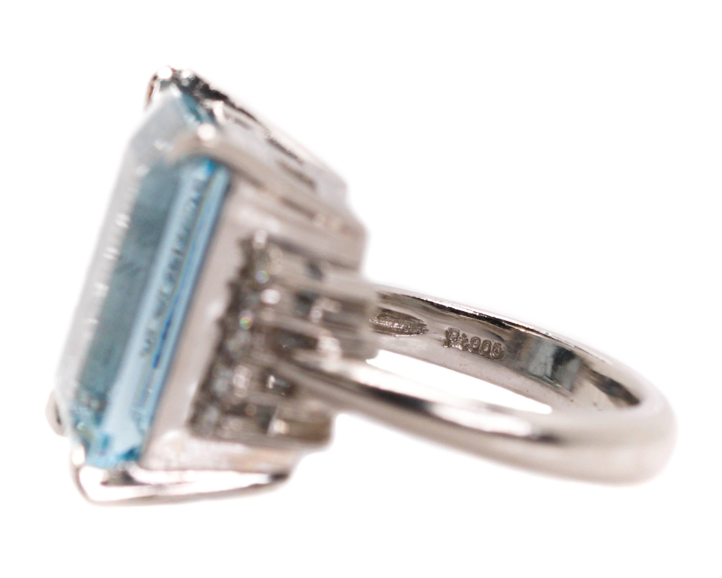 14.96 Carat Aquamarine and Diamond Platinum Ring 2