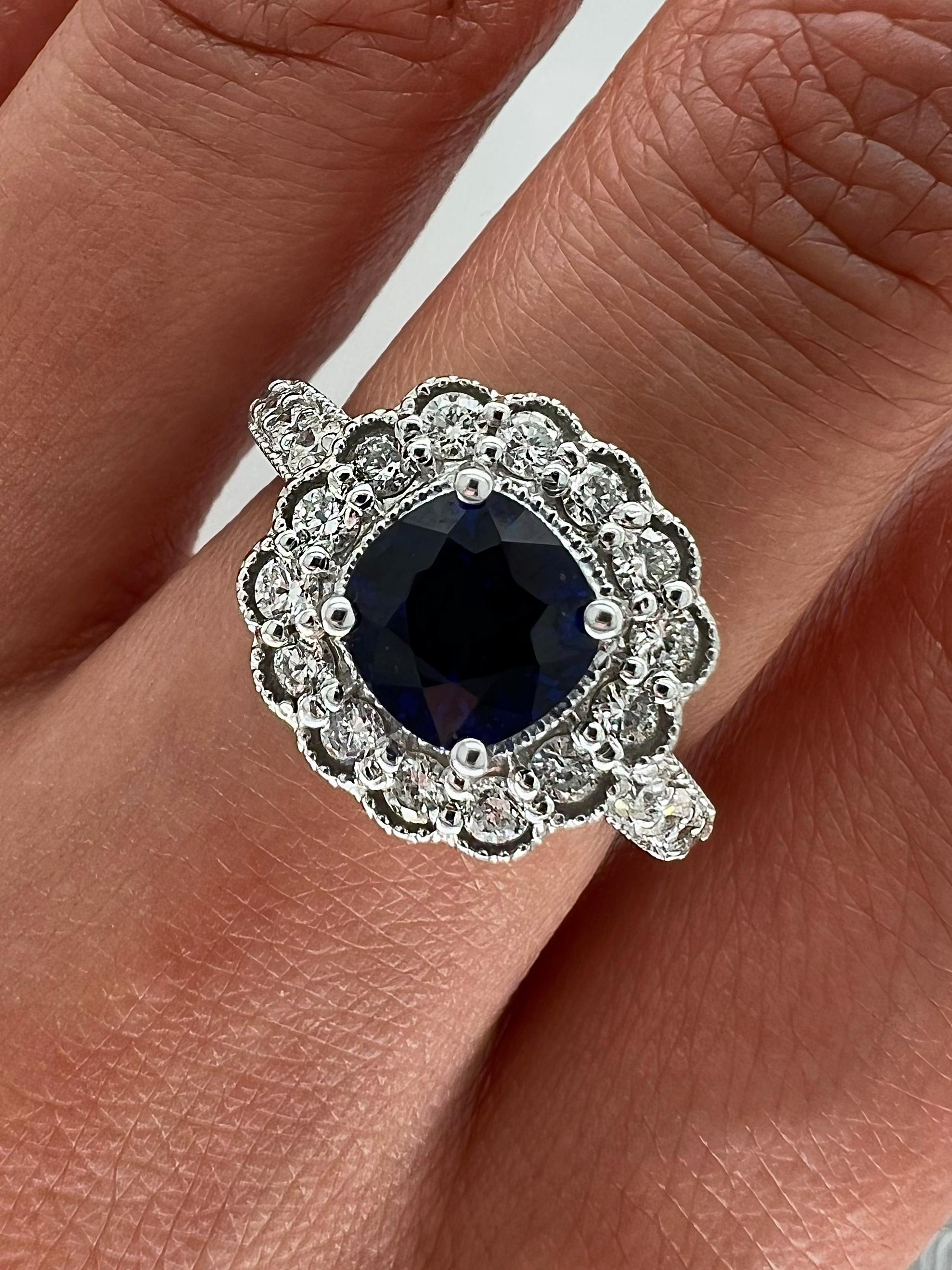 2.30 Total Carat Sapphire Diamond Ladies Ring In New Condition For Sale In New York, NY