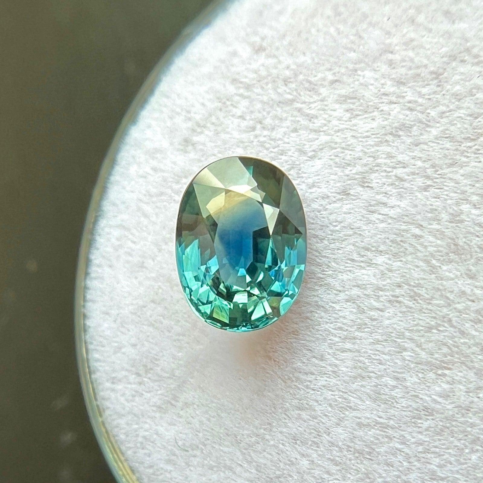 1,49 ct Zafiro Bicolor Gra Certificado Talla Oval Verde Azul VVS Gema Sin Tratar en Nuevo estado para la venta en Birmingham, GB