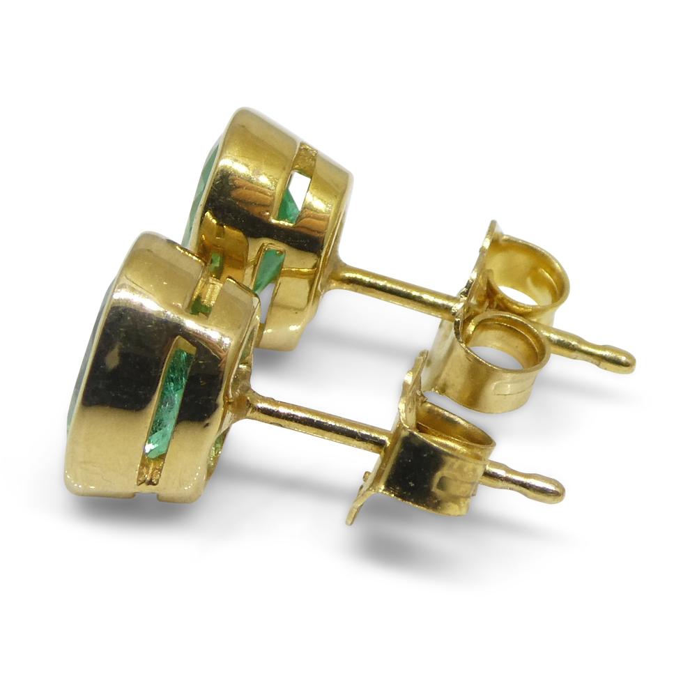 1.49ct Colombian Emerald Stud Earrings set in 18k Yellow Gold For Sale 5