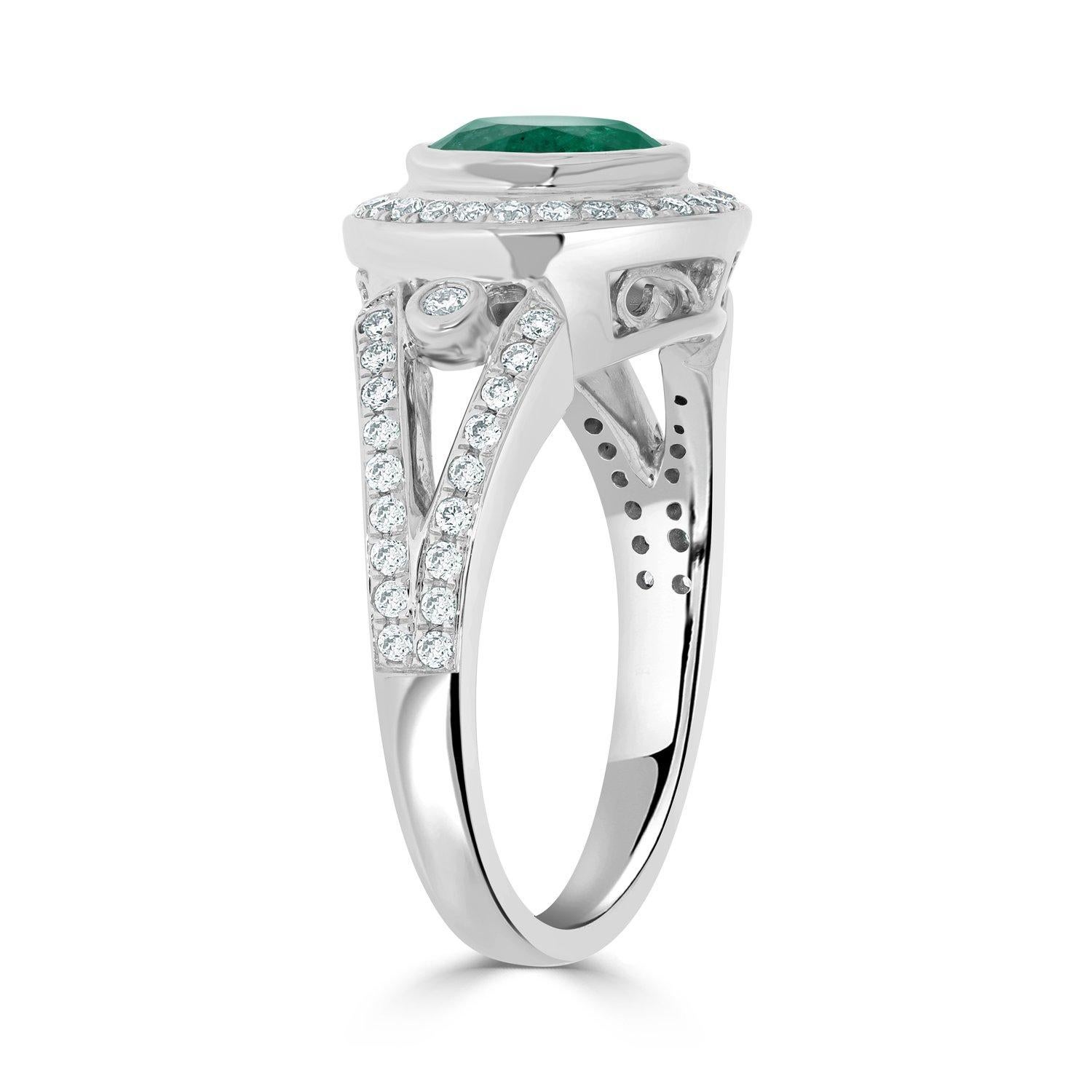 Women's 1.49ct Emerald Rings with 0.40Tct Diamonds Set in 14k White Gold For Sale