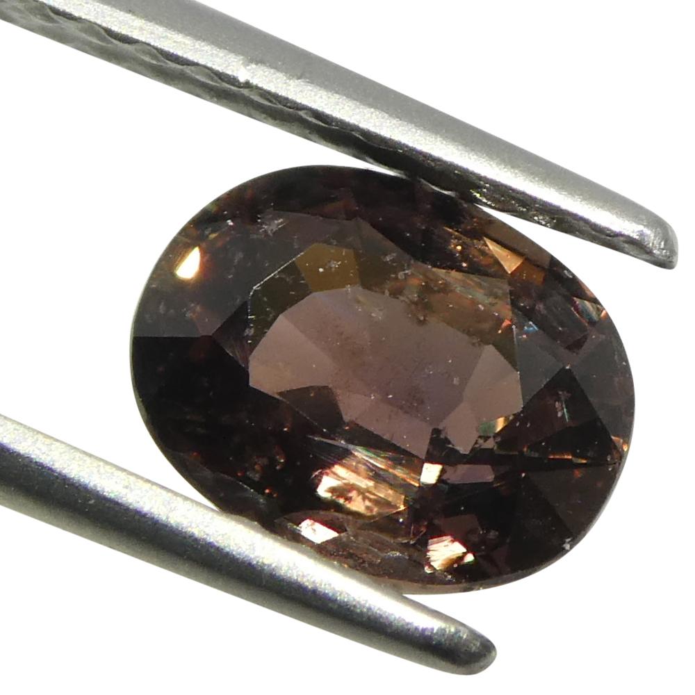 Zaffiro rosa bruno ovale da 1,49ct della Tanzania In condizioni Nuovo in vendita a Toronto, Ontario