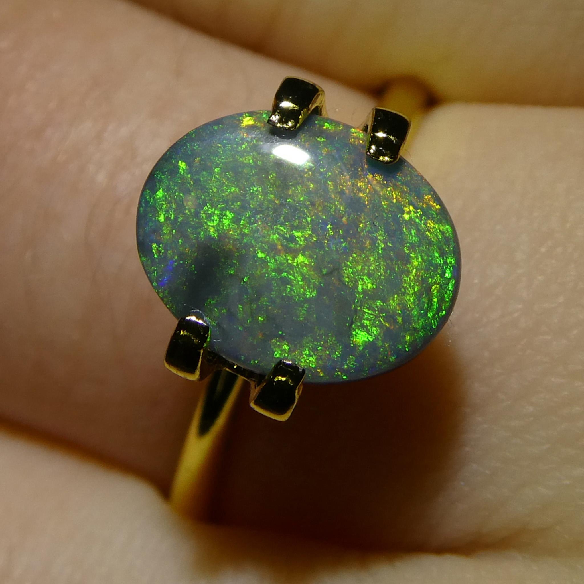 Beschreibung:

Edelstein-Typ: Opal 
Anzahl von Steinen: 1
Gewicht: 1,49 Karat
Abmessungen: 9,89 x 7,93 x 3,12 mm
Die Form: Oval
Schliffart: Cabochon
Schnittstil Krone: 
Cutting Style Pavilion:  
Durchsichtigkeit: Undurchsichtig
Klarheit: N/A
Farbe: