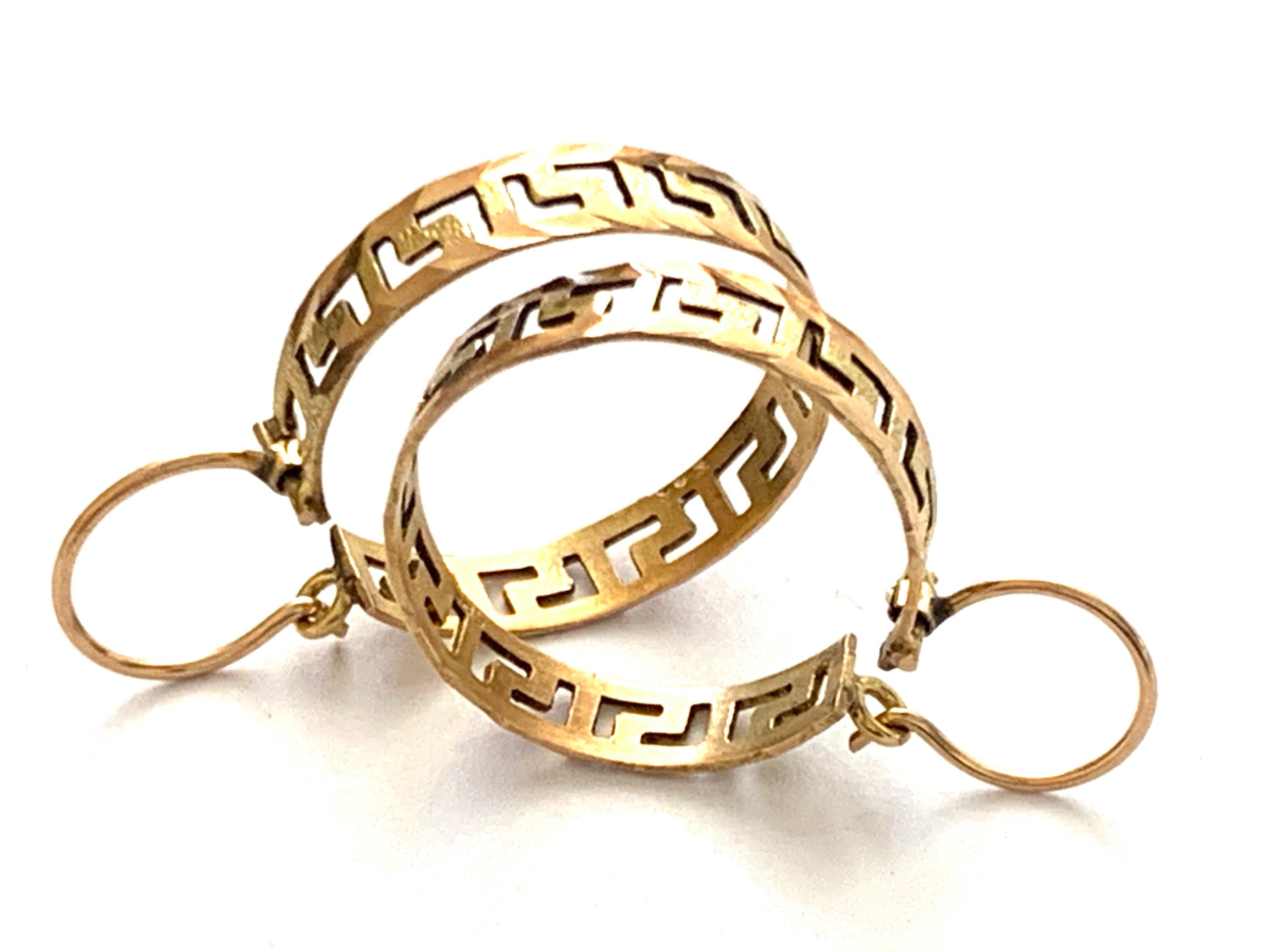 Beautiful 14ct Gold Vintage Earrings
with surrounding cut out Greek key design
Stamped 585 inside - just visible - shown in images
Weight 2.65 grams (pair)
Diameter 17 mm (millimeters)