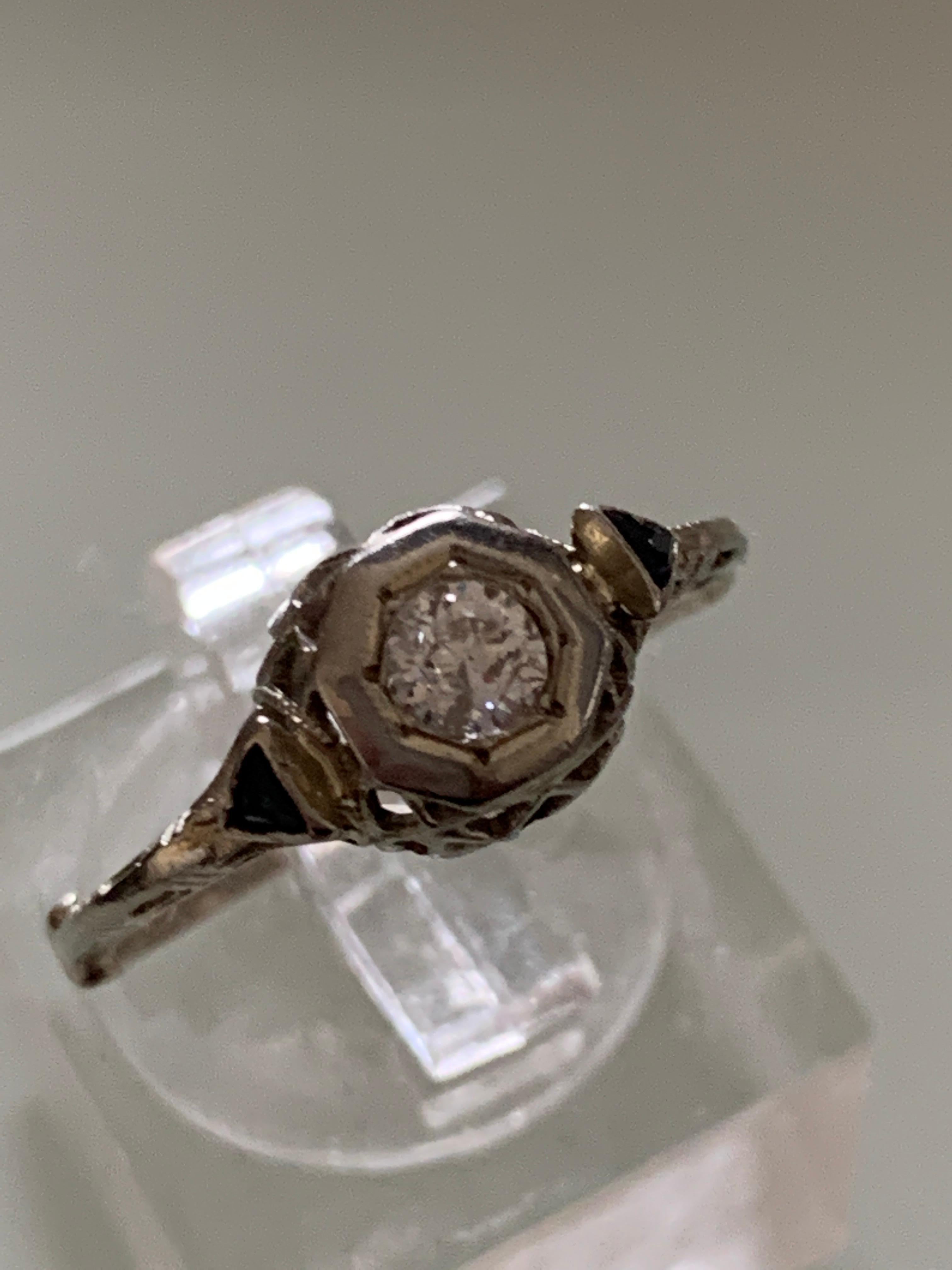 Art Deco 14ct 585 White Gold 0.25 Carat Diamond Ring For Sale