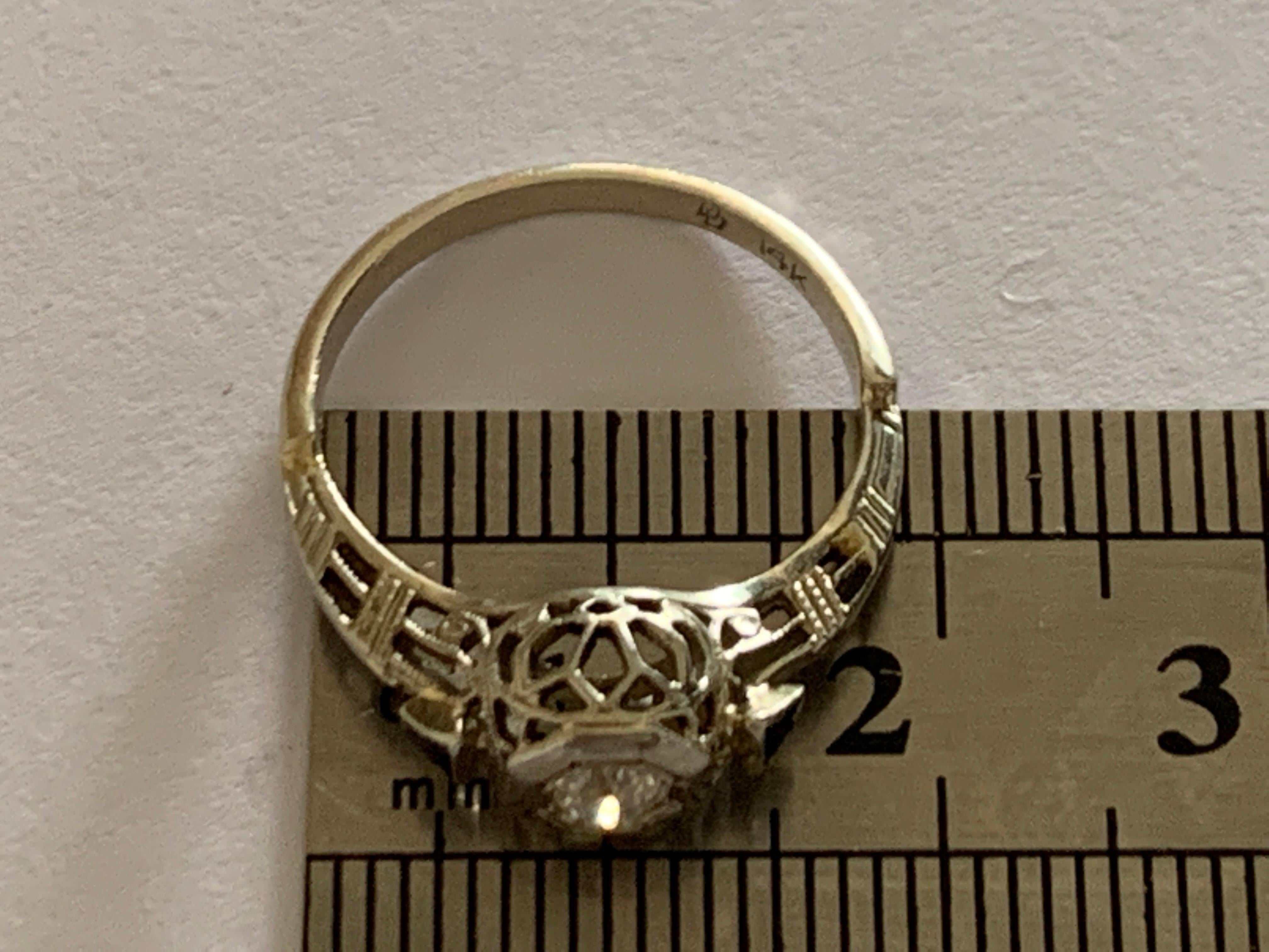 14ct 585 White Gold 0.25 Carat Diamond Ring For Sale 2