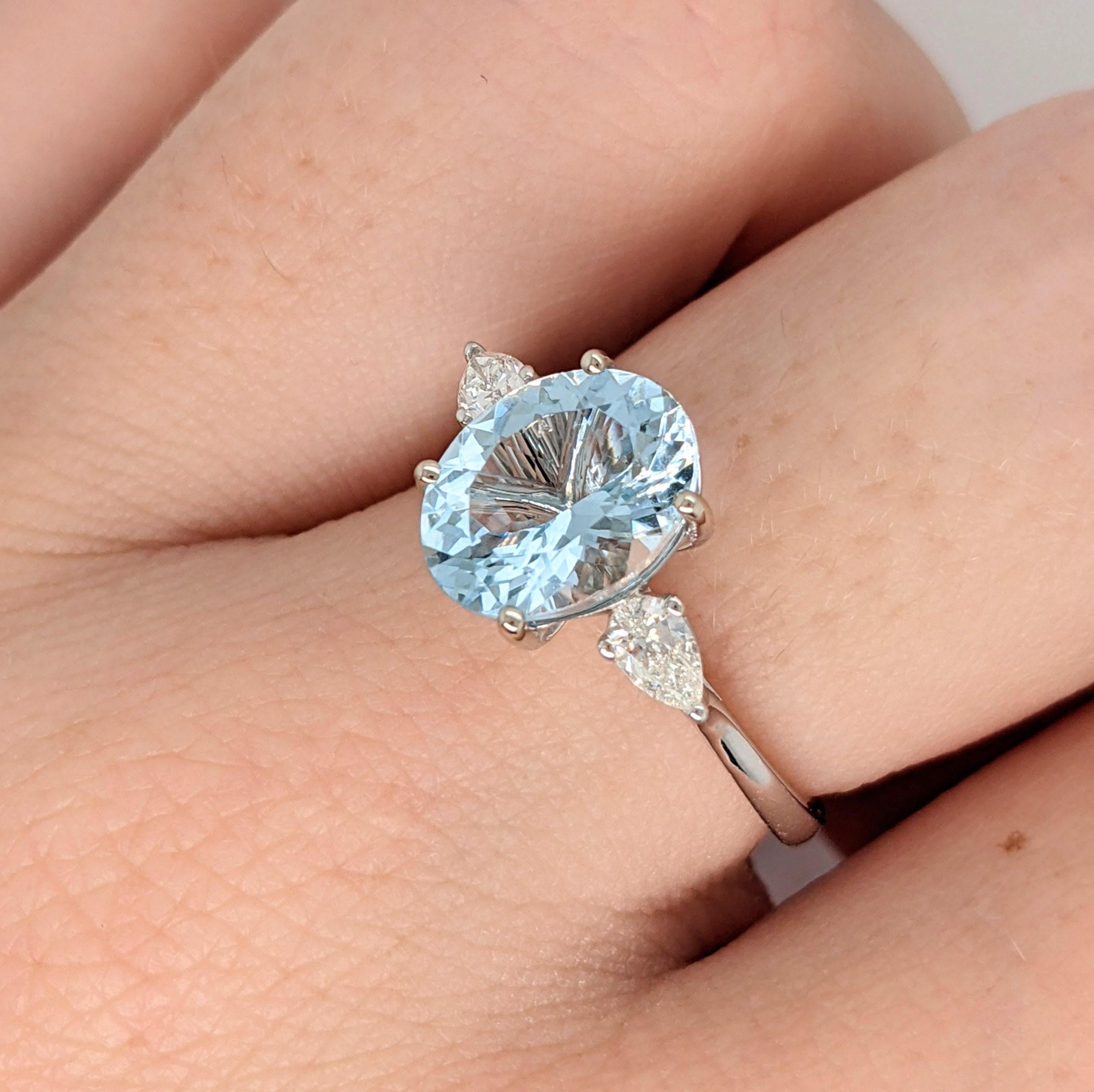 Women's 1.4ct Aquamarine Ring w Earth Mined Diamonds in Solid 14K White Gold Oval 10x8mm For Sale