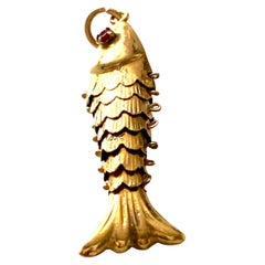 14ct Gold Articulated Fish Pendant