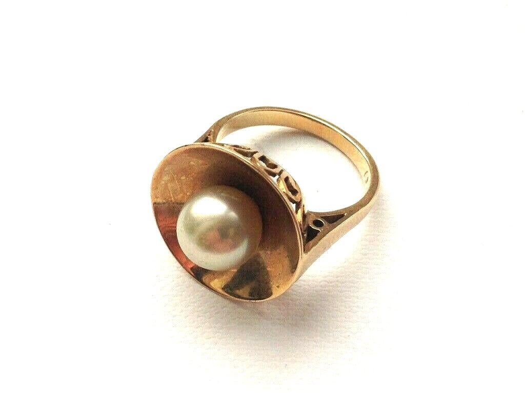 giant pearl ring