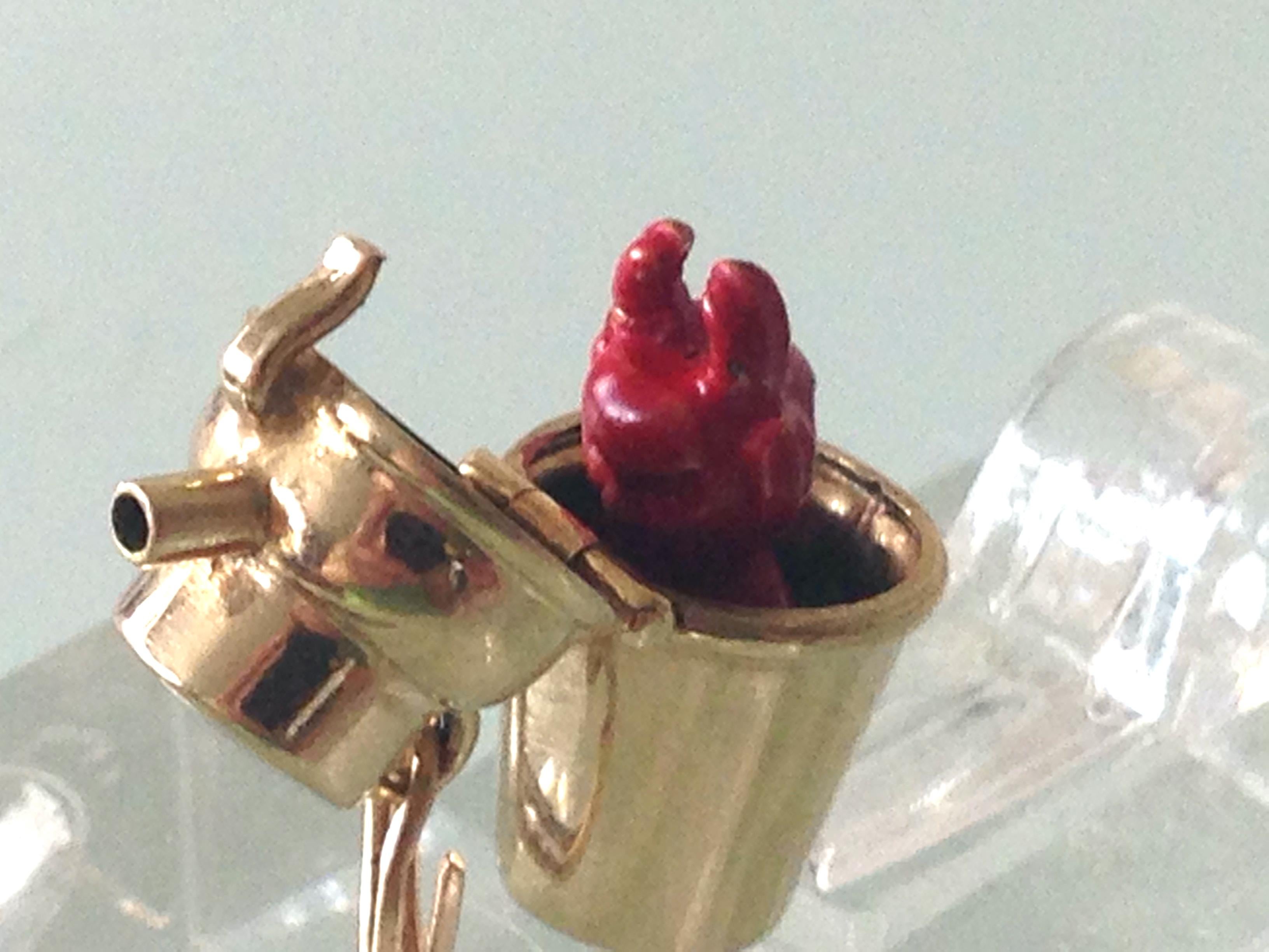 Retro 14ct Gold Pop Up Devil Cocktail Shaker Vintage Charm