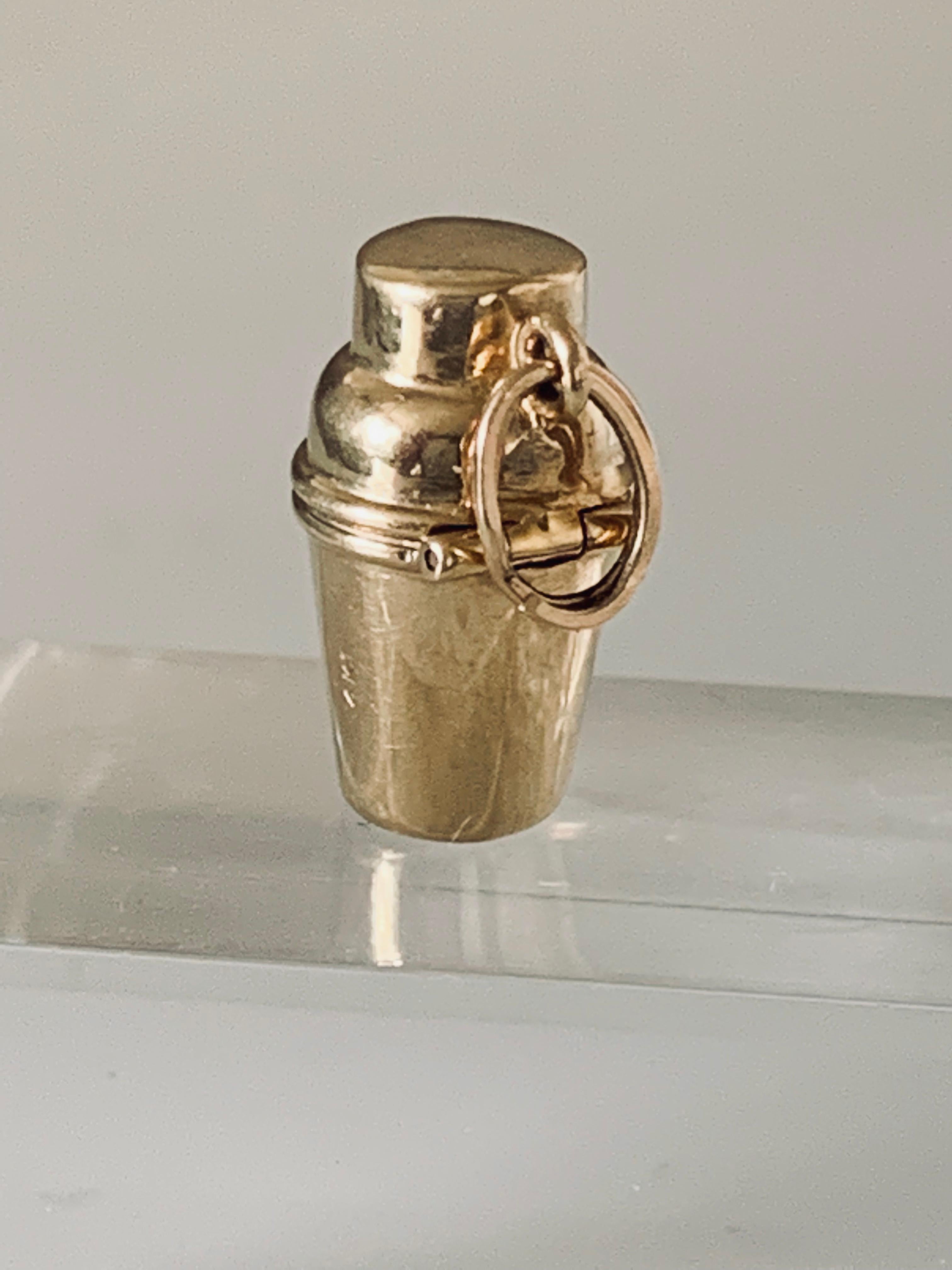 14ct Gold Pop Up Devil Cocktail Shaker Vintage Charm 2