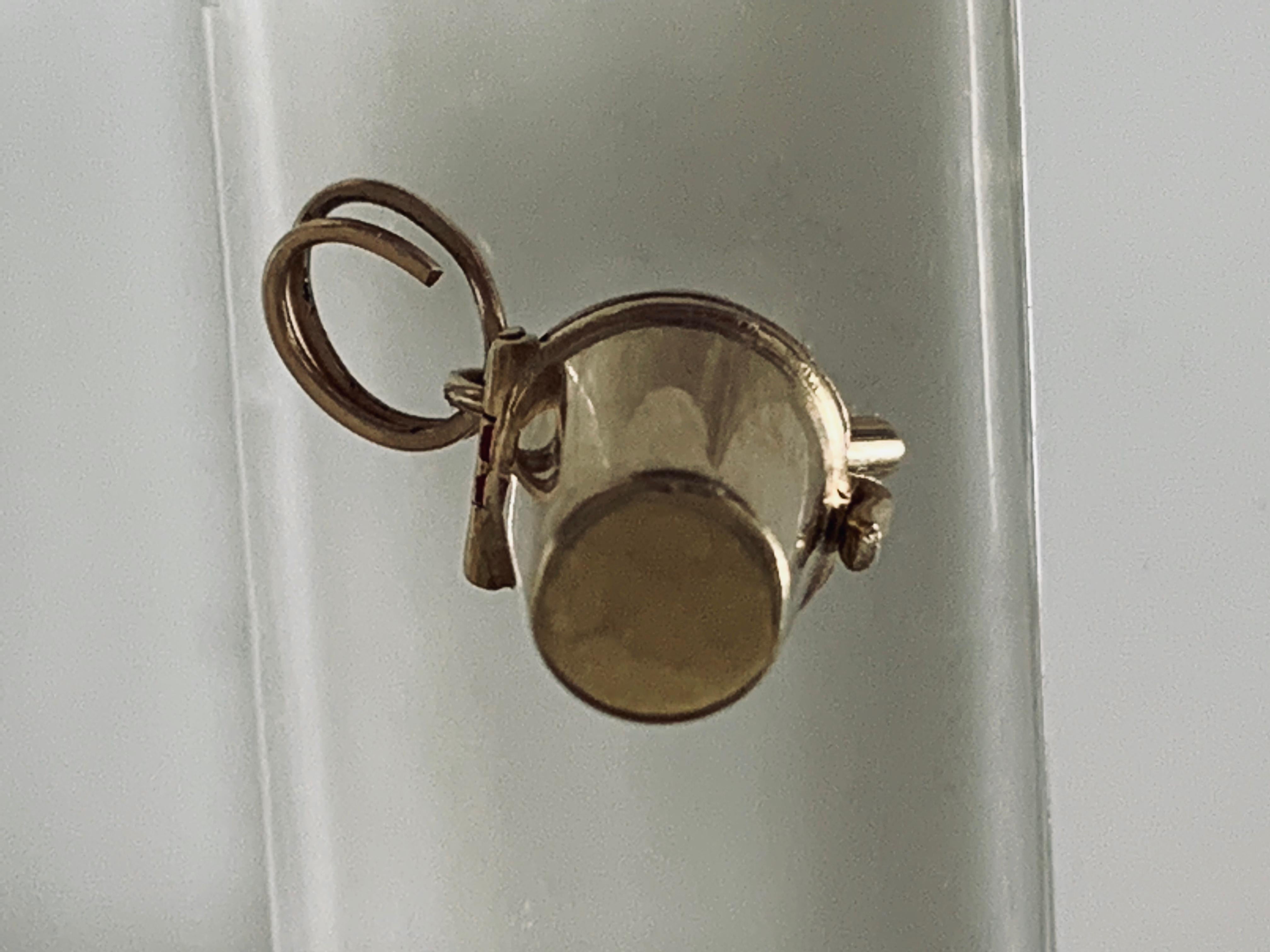 14ct Gold Pop Up Devil Cocktail Shaker Vintage Charm 3