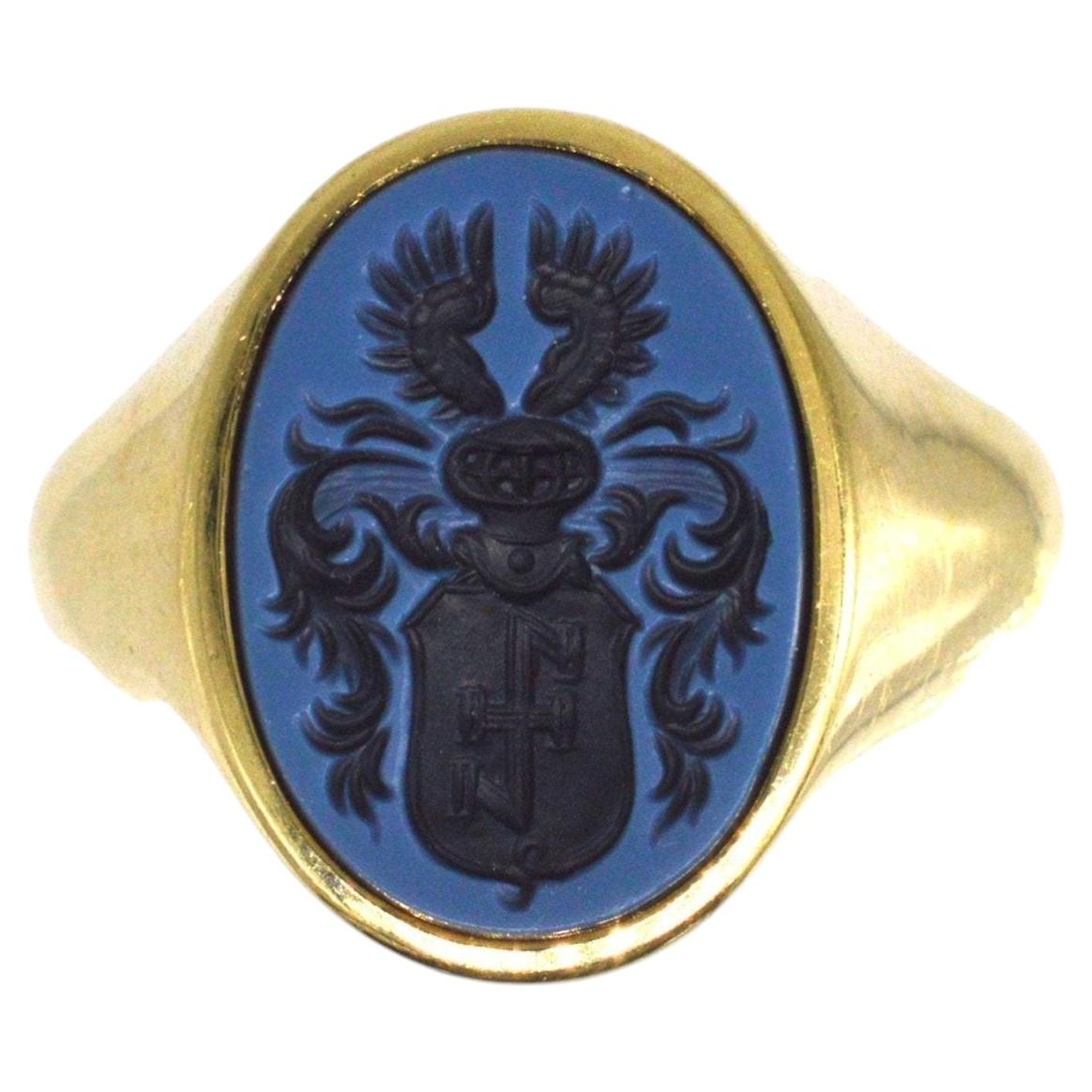 Siegelring aus 14-Karat-Gold mit Sardonyx und Wappenintaglio, Anfang des 20. Jahrhunderts
