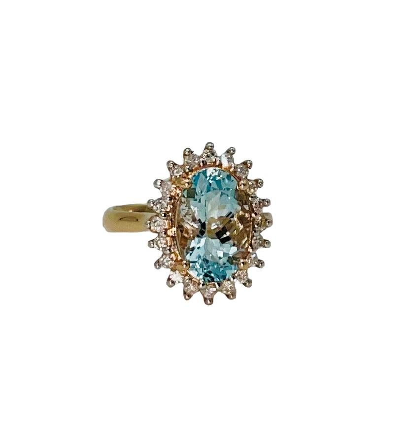 Modernist 14ct Rose Gold 2.62 Carat Aquamarine & Diamond Ring For Sale