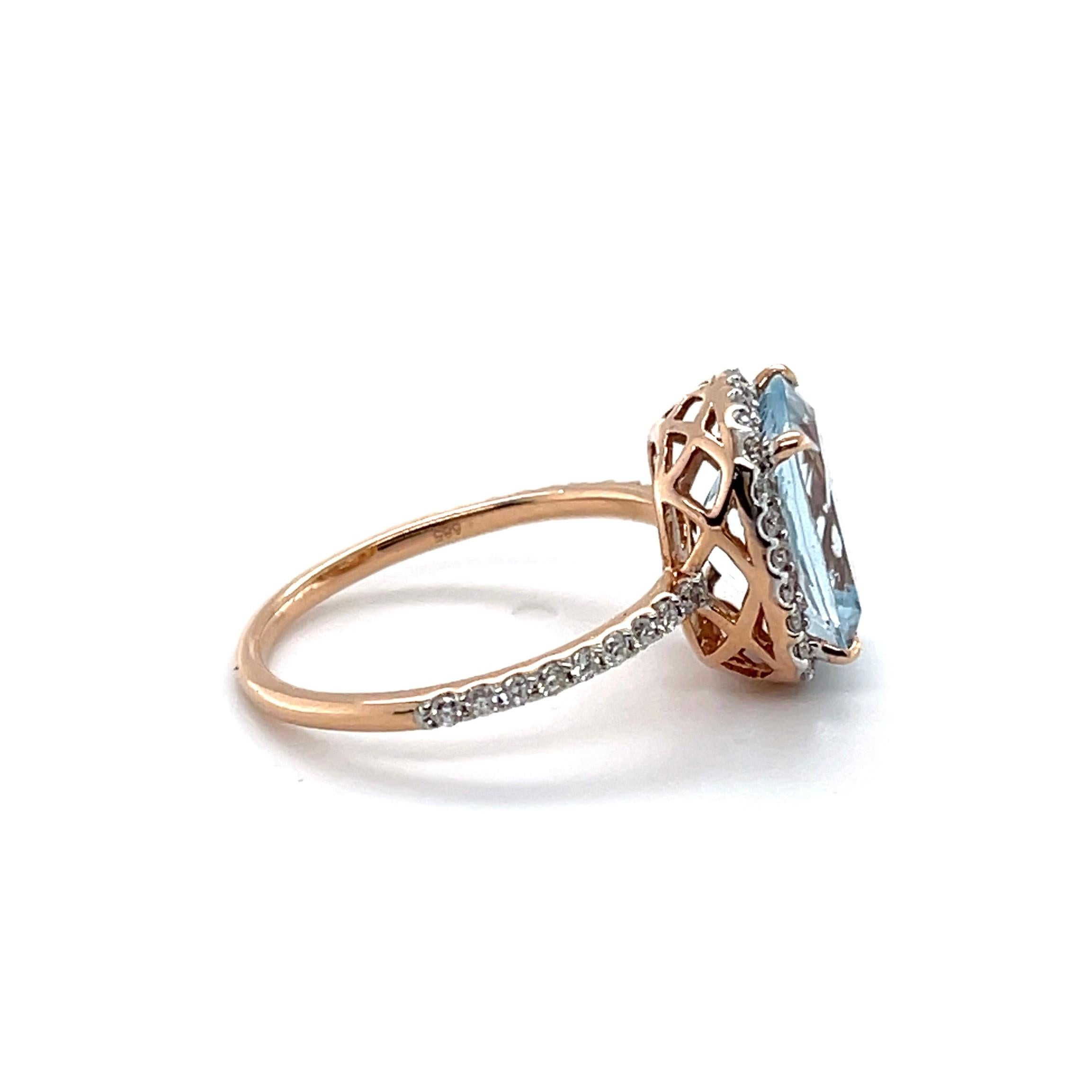 For Sale:  14ct Rose Gold Aquamarine and Diamond Ring 3