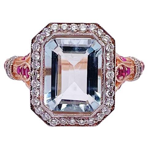 Ring aus 14 Karat Roségold mit Aquamarin im Smaragdschliff, Diamanten und Rubinen im Angebot 2