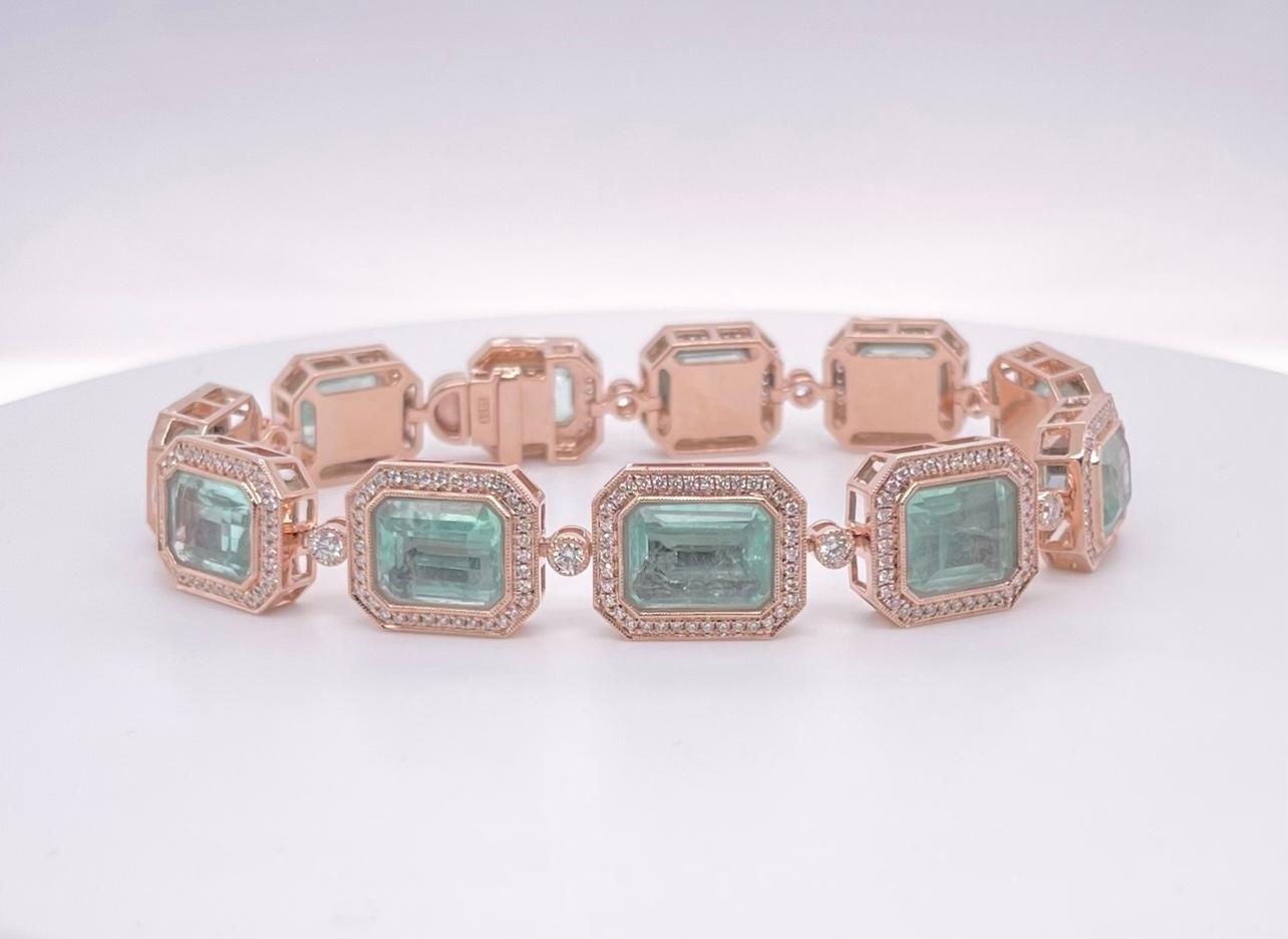 Bracelet en or rose 14 carats avec émeraudes de Colombie taille émeraude et diamants en vente 4