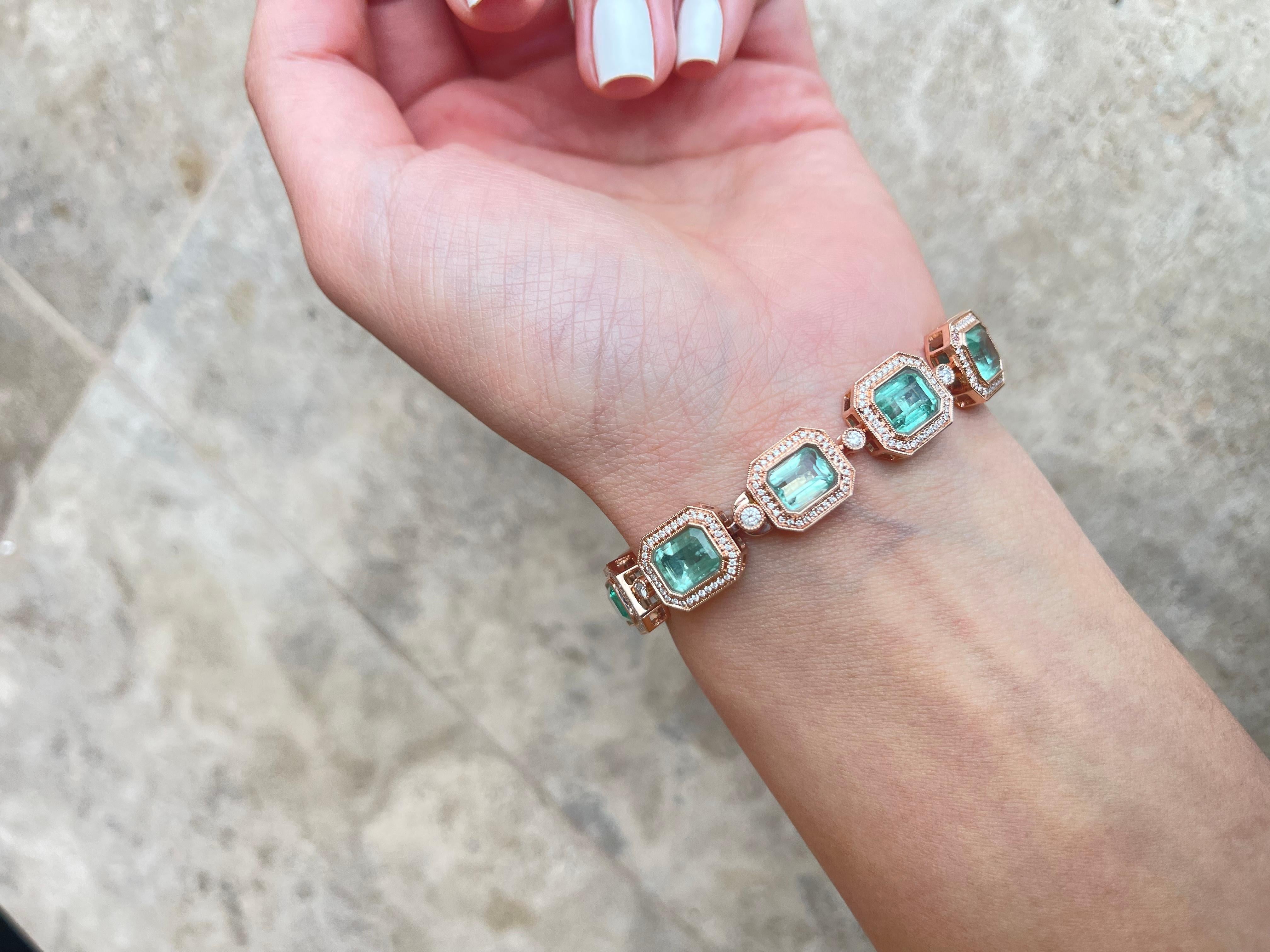 Bracelet en or rose 14 carats avec émeraudes de Colombie taille émeraude et diamants Pour femmes en vente