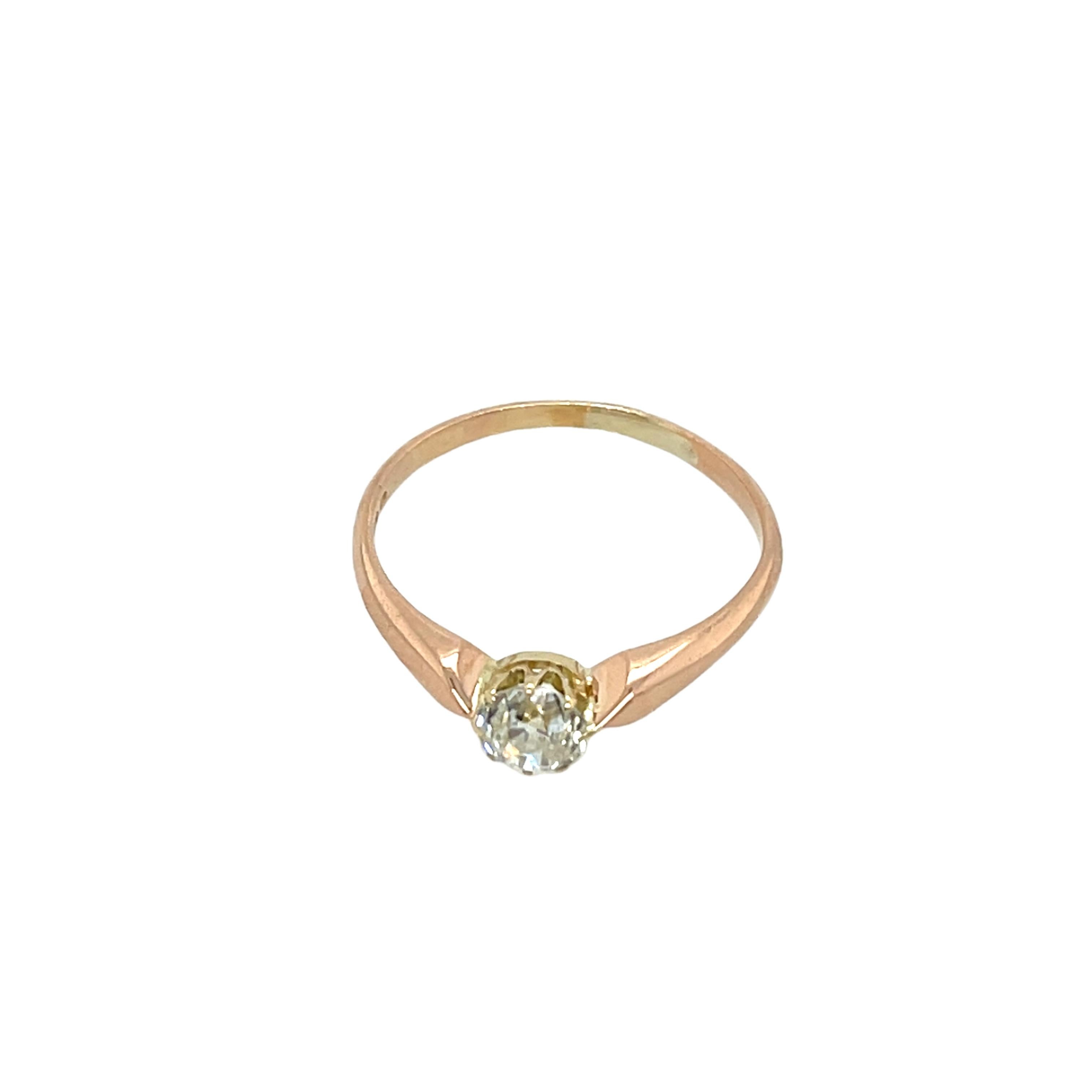 14 Karat Roségold Diamantring aus Gelbgold, mit 0,35 Karat rundem Diamanten besetzt (Rundschliff) im Angebot