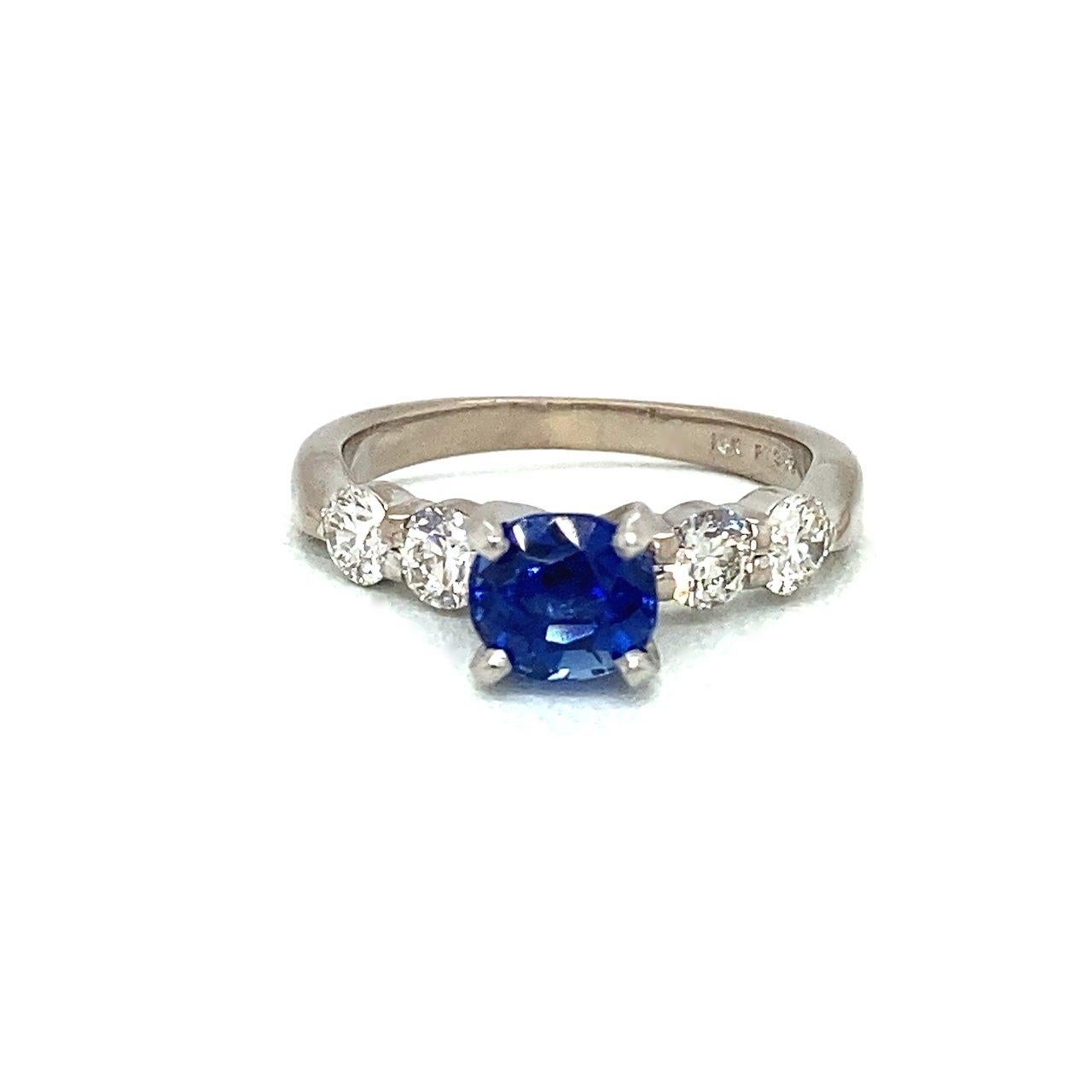 Contemporary 1.4CT Sri Lankan Blue Sapphire and Diamond Ring For Sale