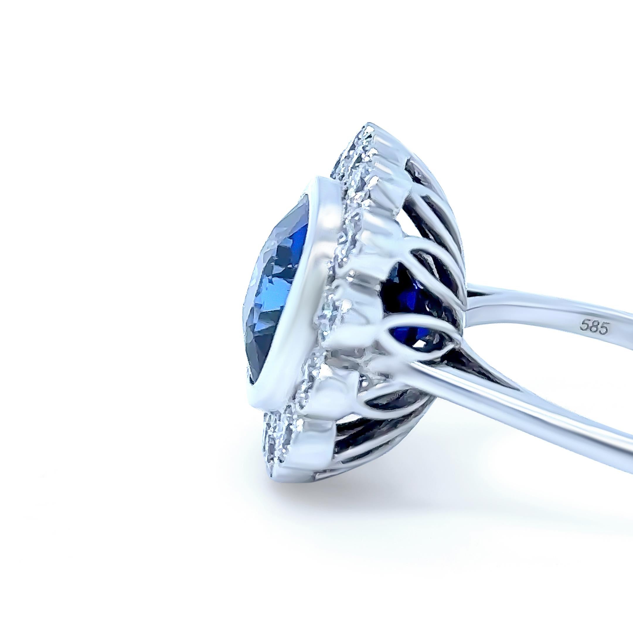 Women's 14ct White Gold Ceylon Sapphire & Diamond Ring 8.15ct For Sale