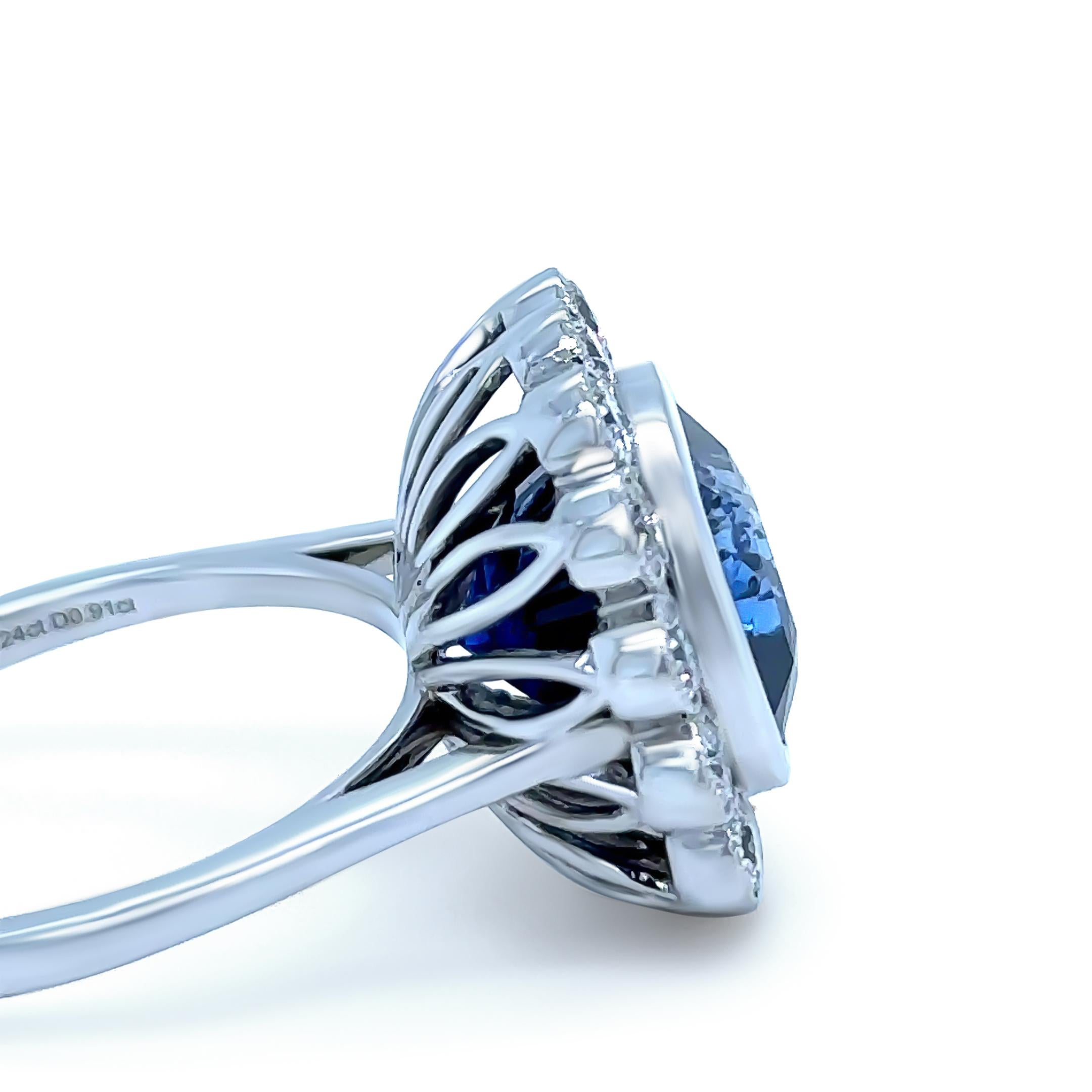 14ct White Gold Ceylon Sapphire & Diamond Ring 8.15ct For Sale 1