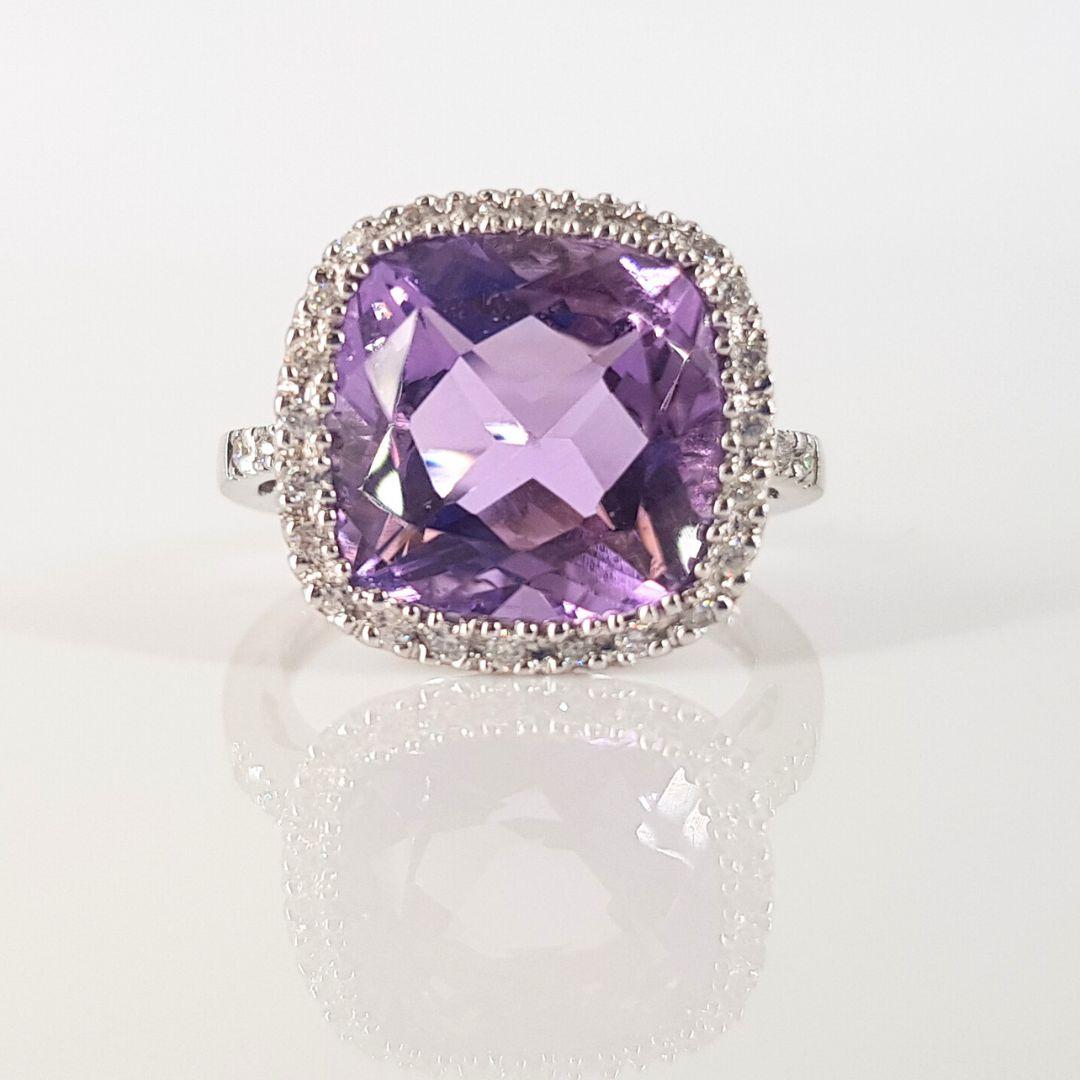 Cushion Cut 14ct White Gold Diamond And Amethyst Ring For Sale