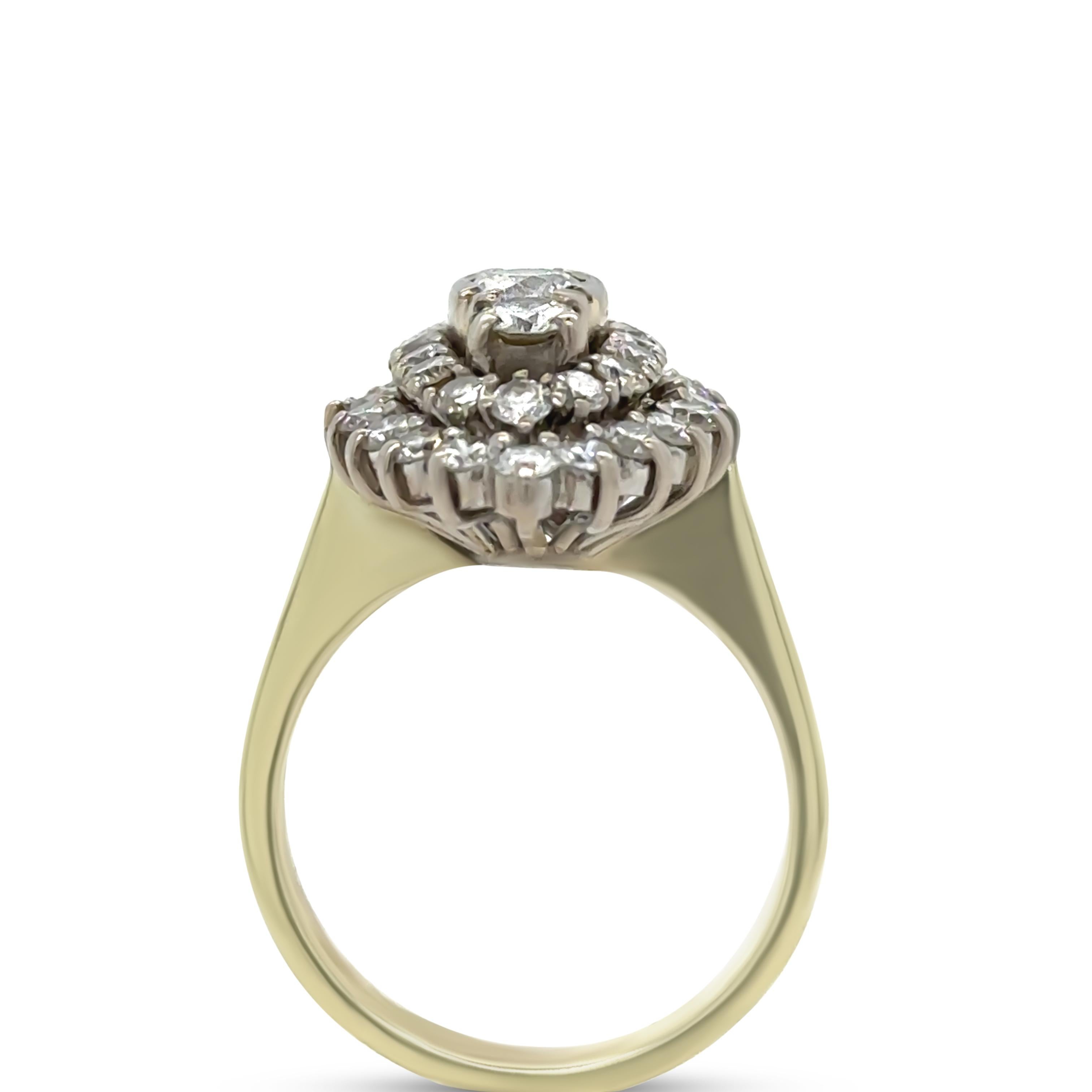 Anillo de oro blanco de 14 ct con racimo de diamantes 1,61 ct en Excelente estado para la venta en SYDNEY, NSW