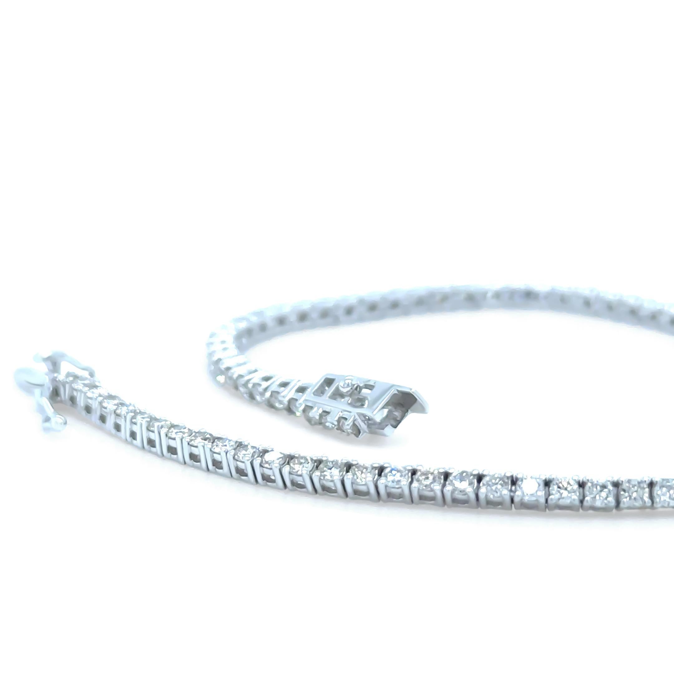 Round Cut 14ct White Gold Diamond Tennis Bracelet 2.00ct 6.5g For Sale