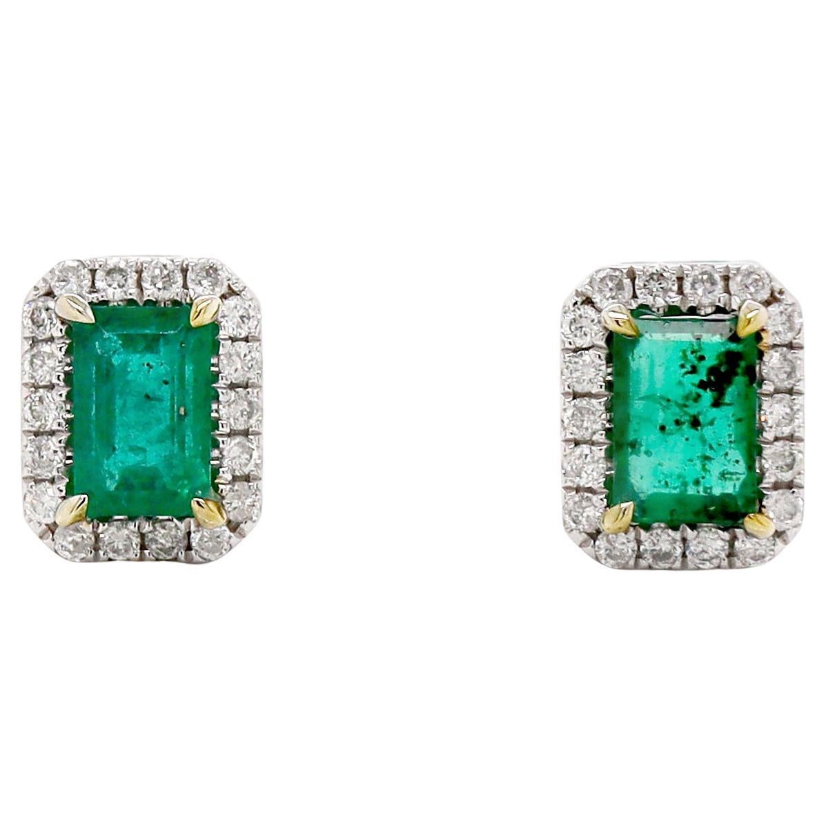 Pendientes de Esmeralda y Diamante de Oro Blanco de 14 Toneladas