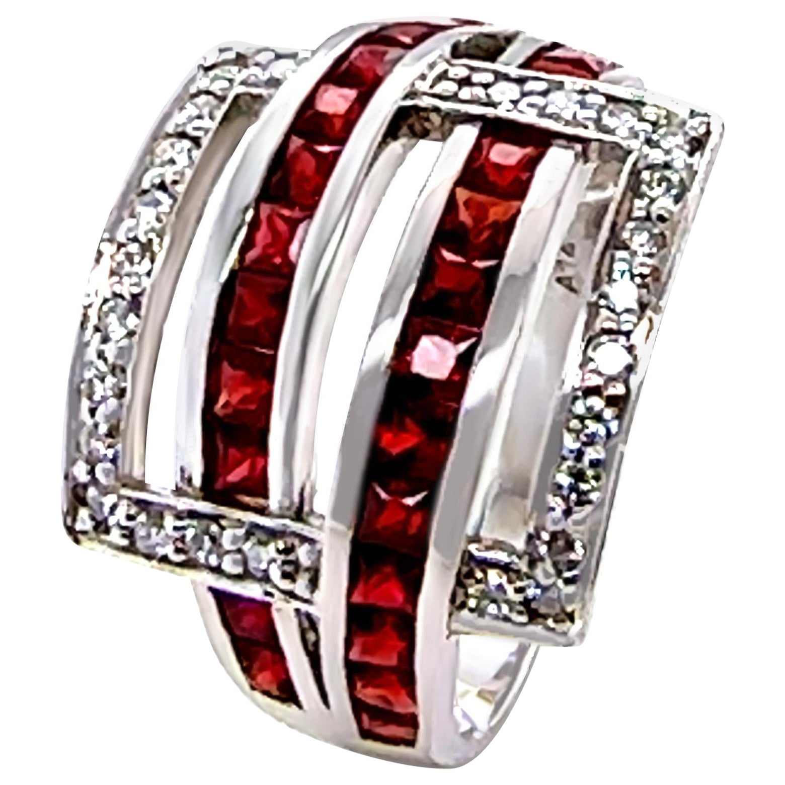 14ct Weißgold Granat und Diamant Ring 0,26ct 6,35g im Angebot