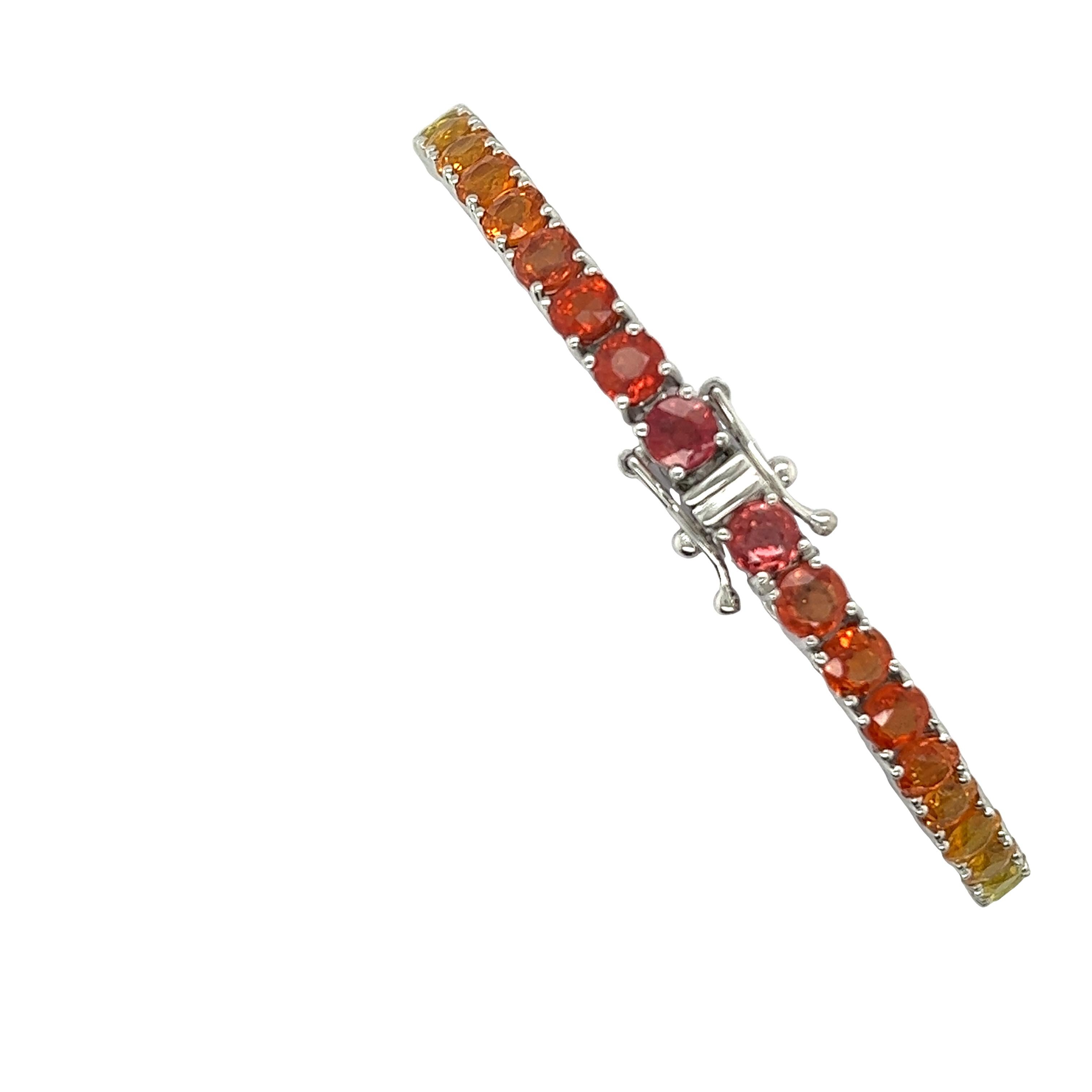 14ct White Gold Natural Sapphires Rainbow Tennis Bracelet In New Condition For Sale In London, GB