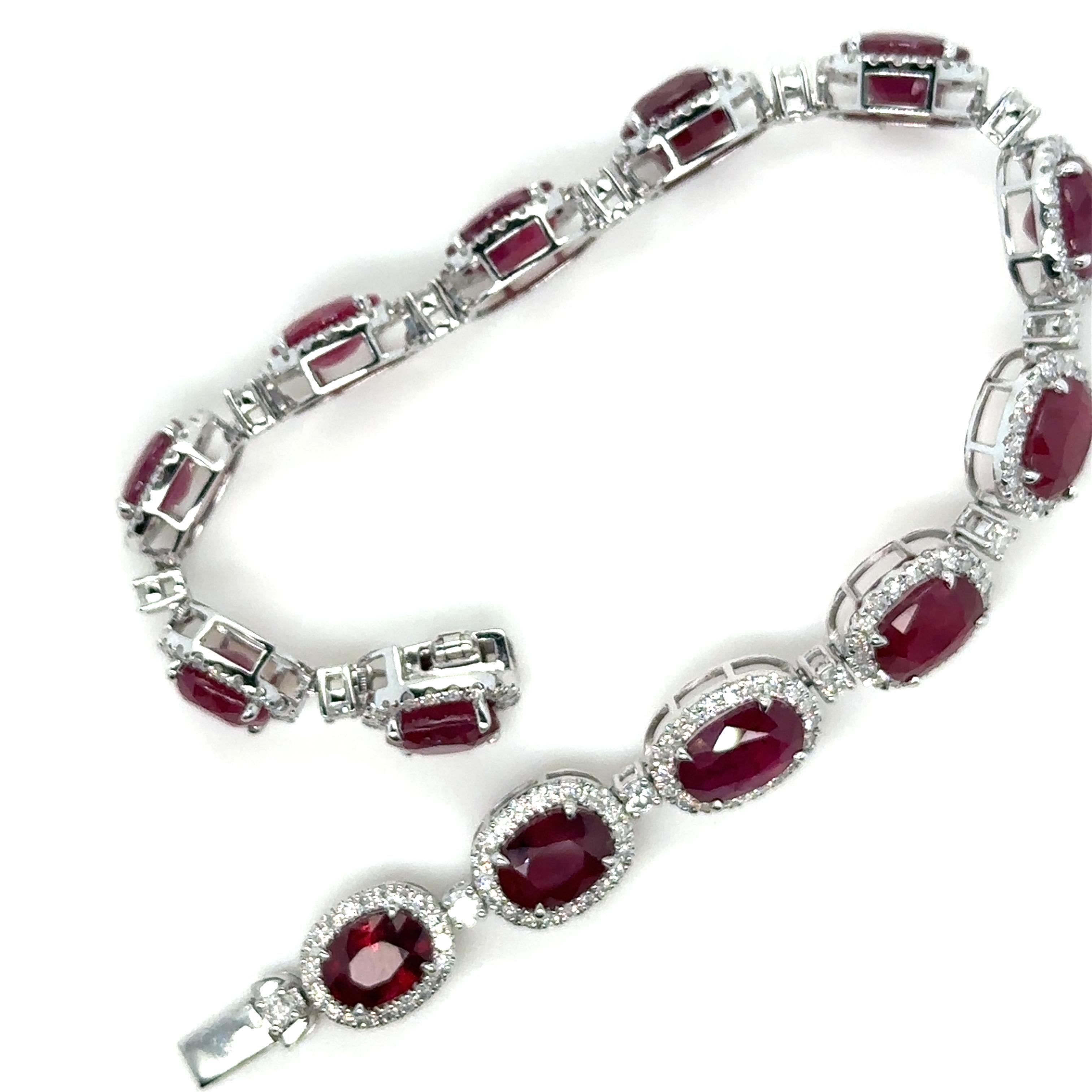14ct White Gold Ruby and Diamond Bracelet 29.26ct For Sale 2