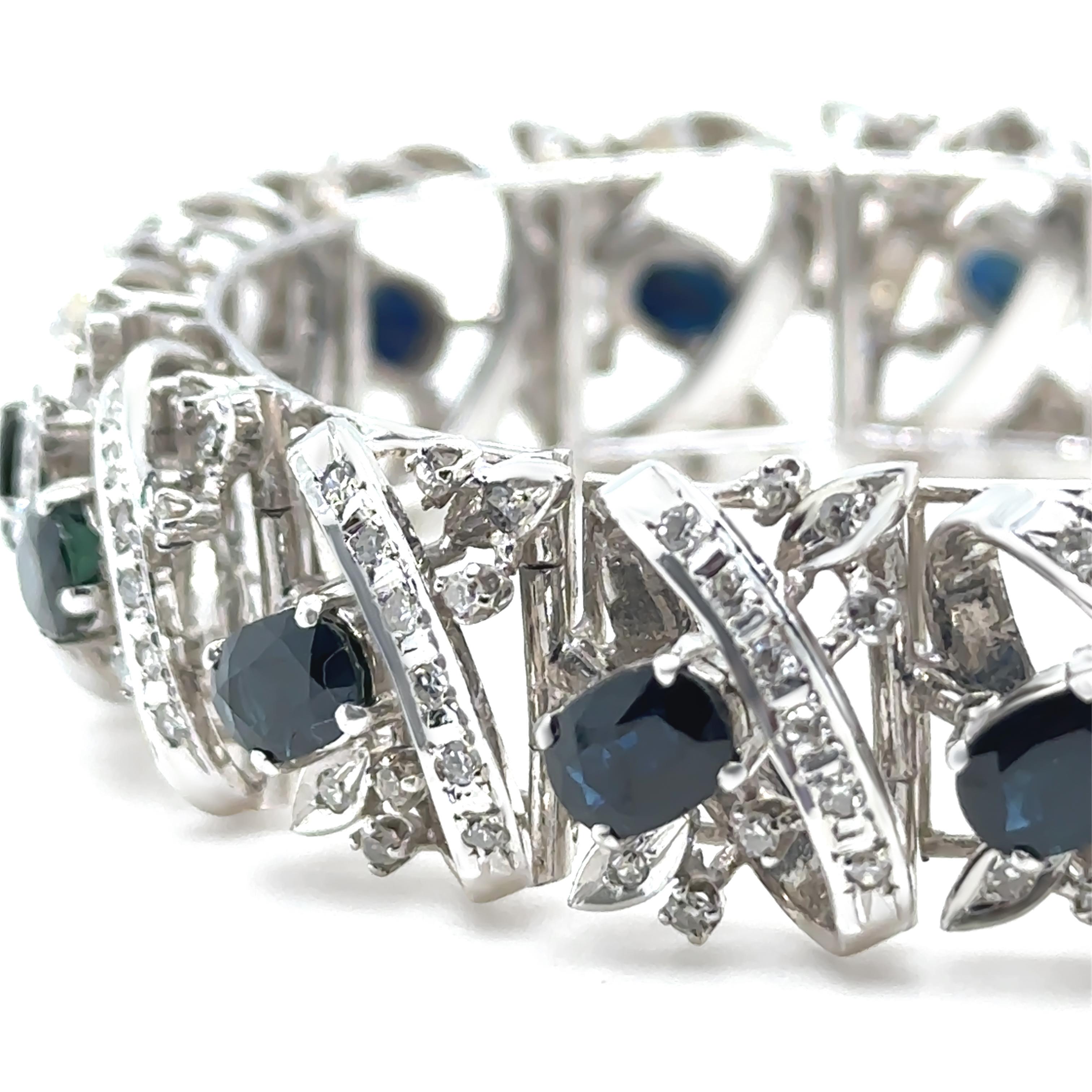 14ct White Gold Sapphire and Diamond Cluster Bracelet 11.45ct 48.29g In Excellent Condition For Sale In SYDNEY, NSW
