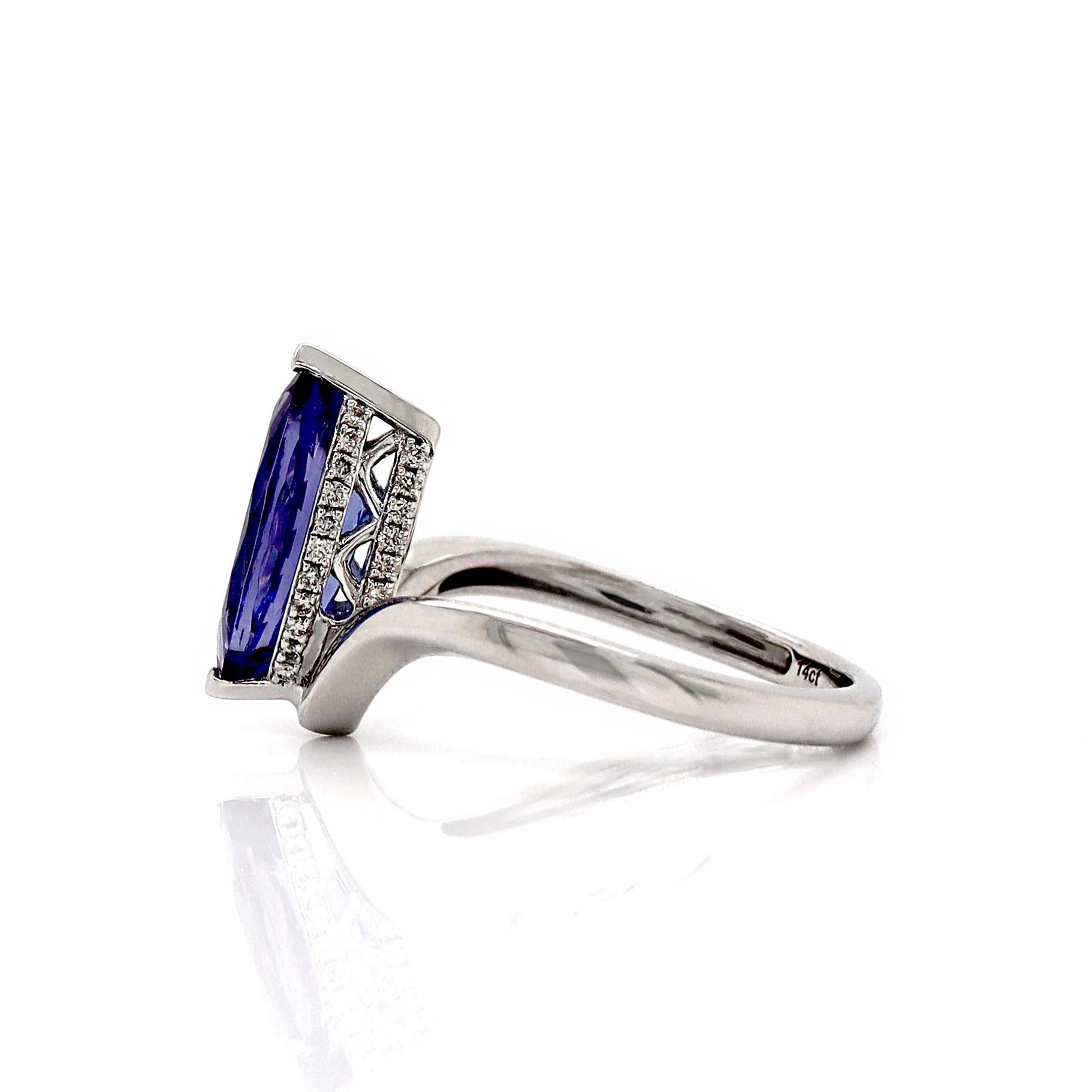 14CT White Gold Tanzanite And Diamond Dress Ring In New Condition For Sale In Sydney, NSW
