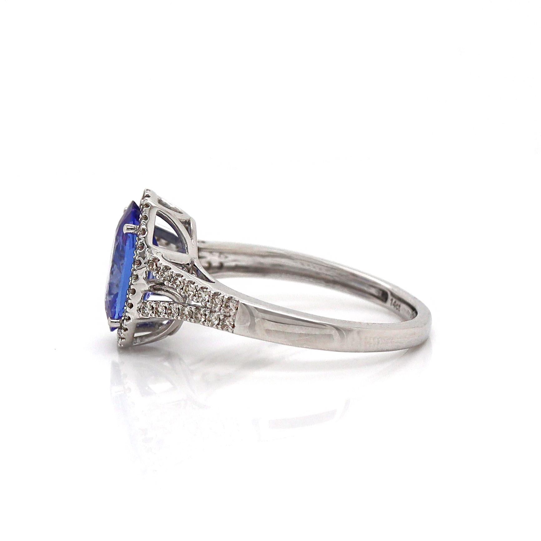 Anello con tanzanite e diamanti in oro bianco 14CT In condizioni Nuovo in vendita a Sydney, NSW