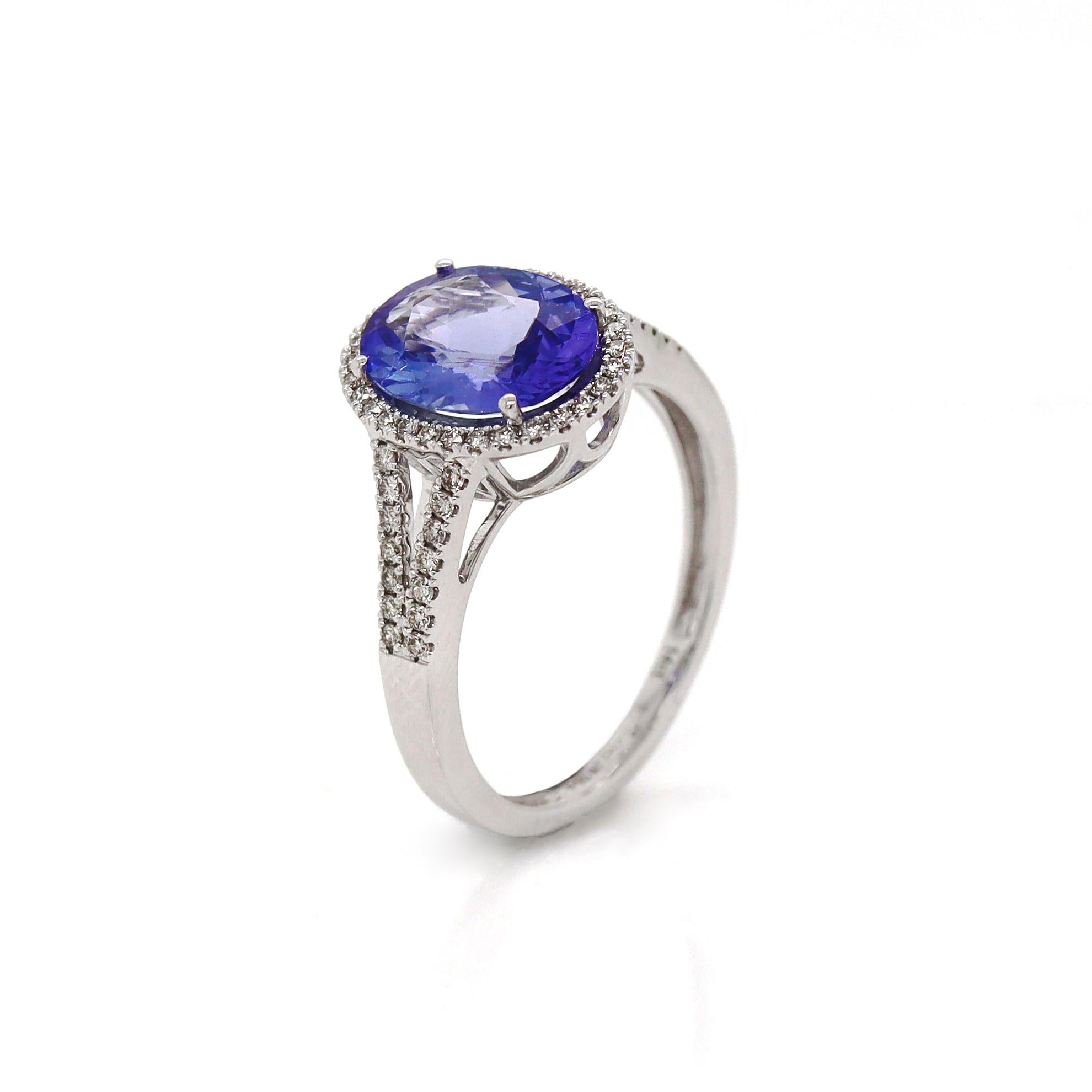 Anello con tanzanite e diamanti in oro bianco 14CT in vendita 1