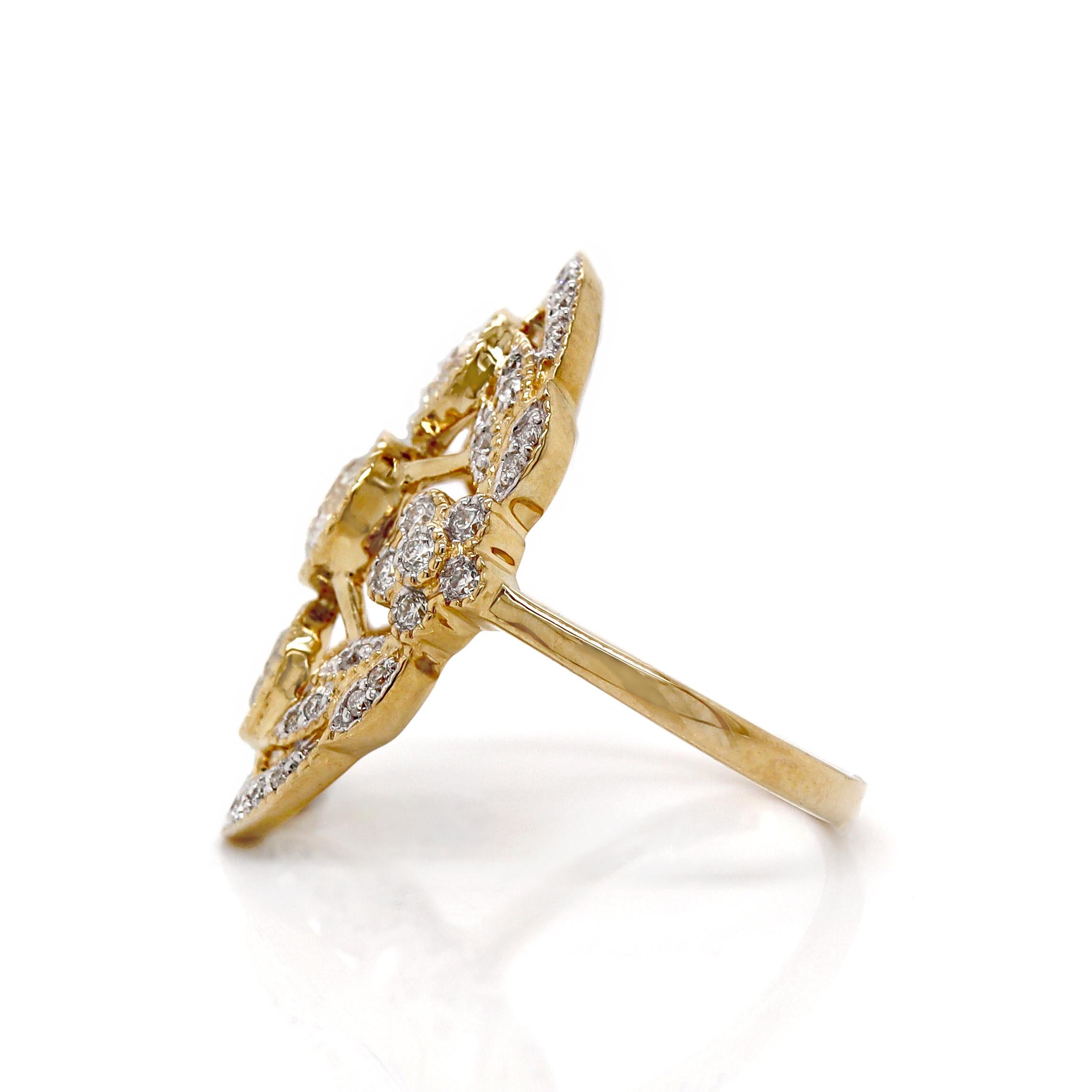 Bague habillée en or jaune et blanc 14 carats Pour femmes en vente