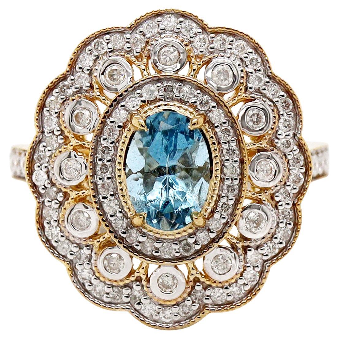 Anillo de Cóctel de Aguamarina y Diamantes en Oro Amarillo de 14 Quilates