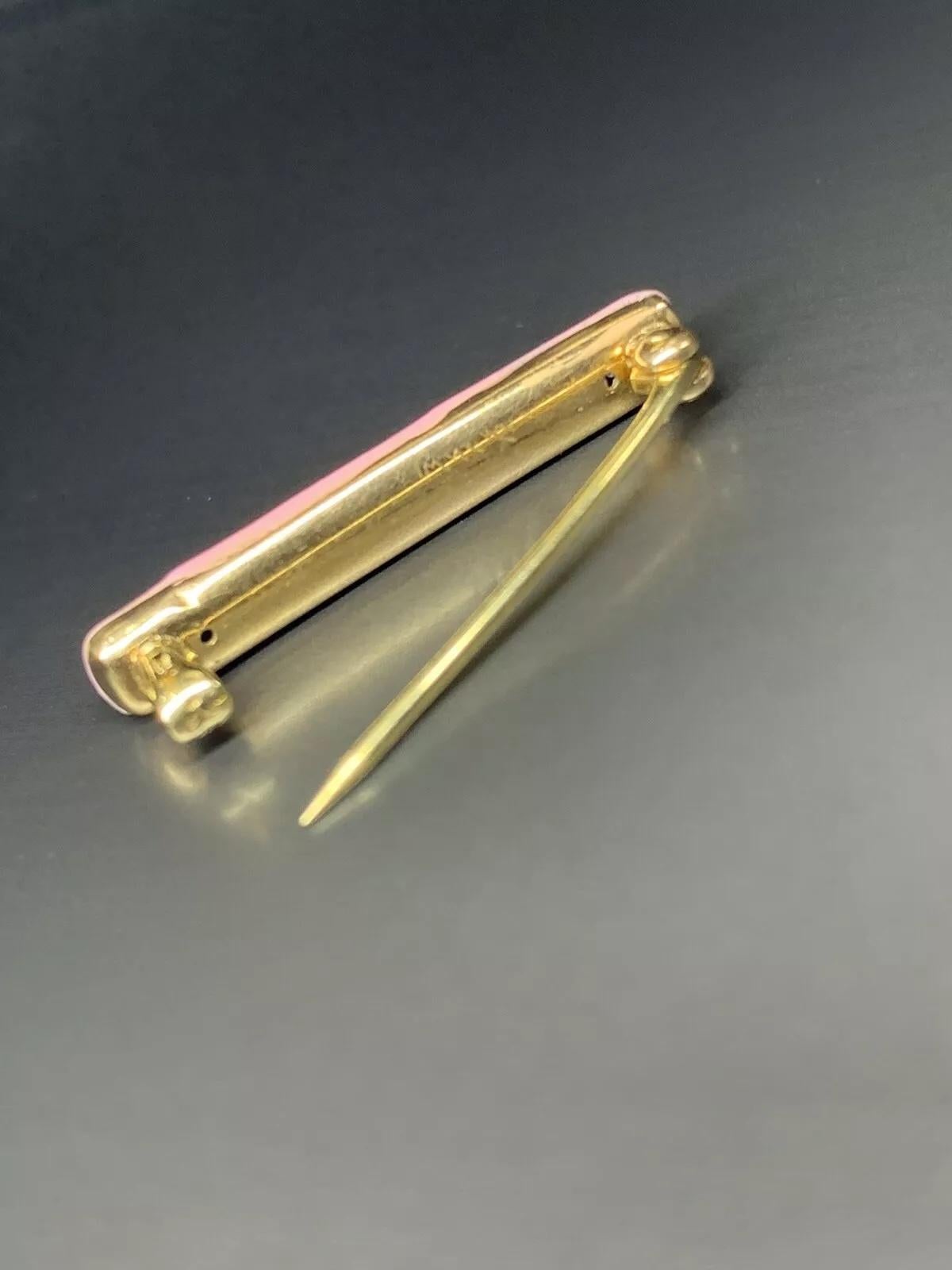 Broche Art Decó de oro amarillo de 14 ct con perlas cultivadas Corte redondo en venta