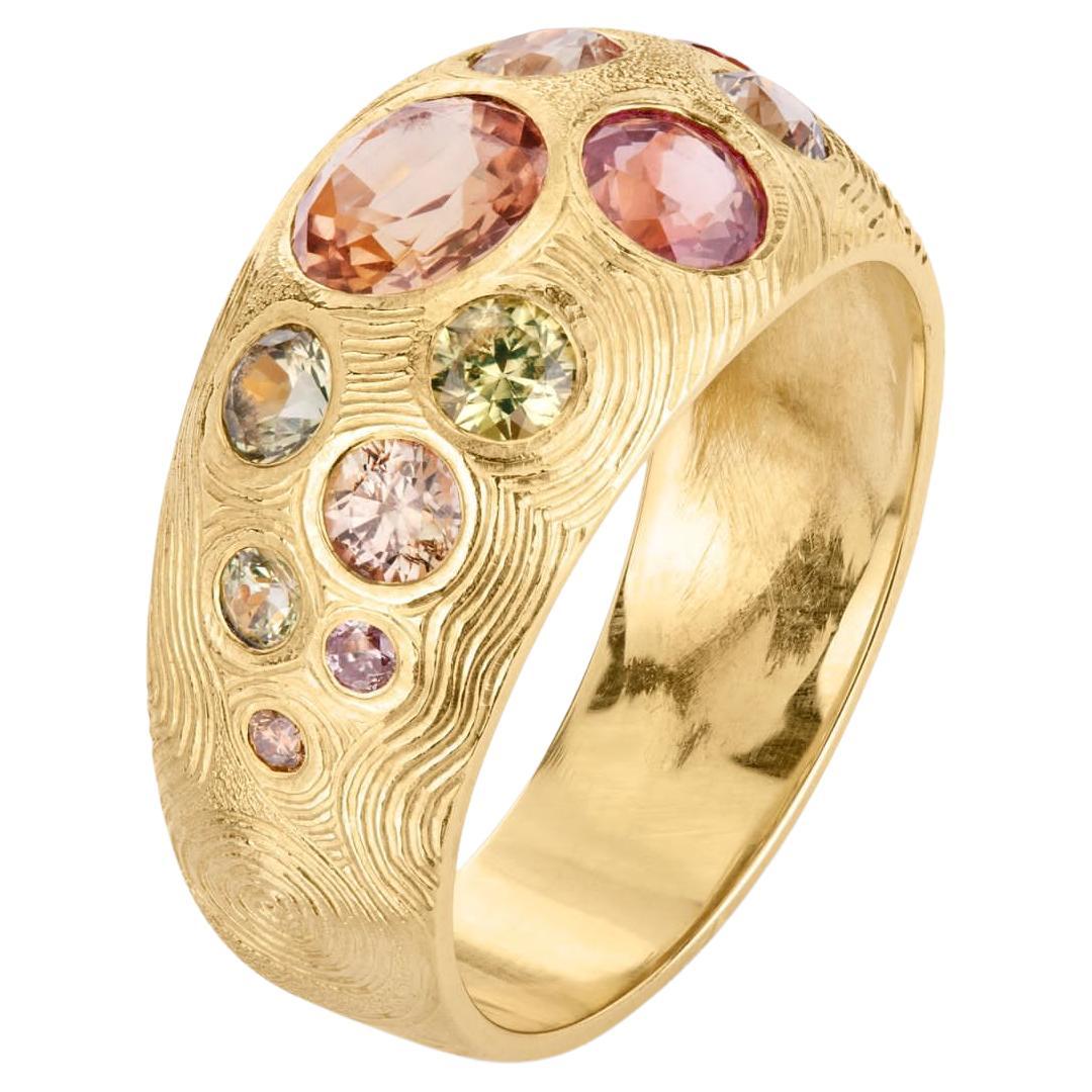 14ct Yellow Gold Bombè Ring with Ethically Sourced Sapphires For Sale
